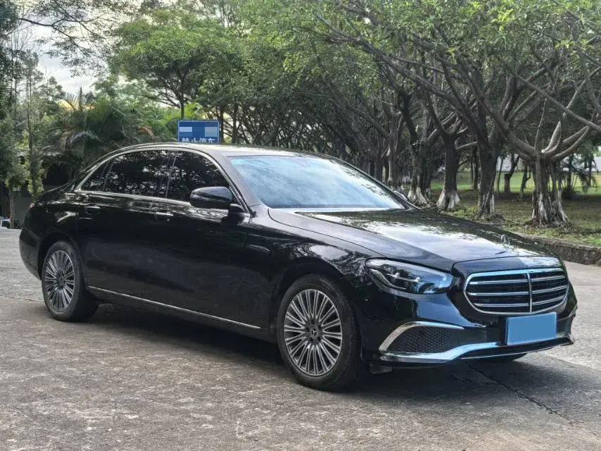 2023 MERCEDES-BENZ E thumbnail 3