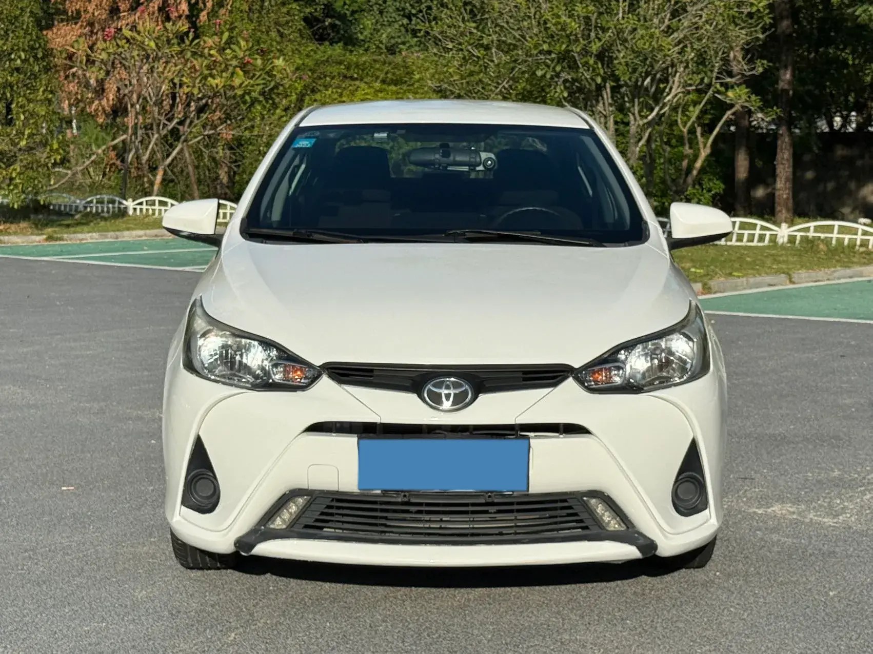 2017 TOYOTA YARIS thumbnail 2