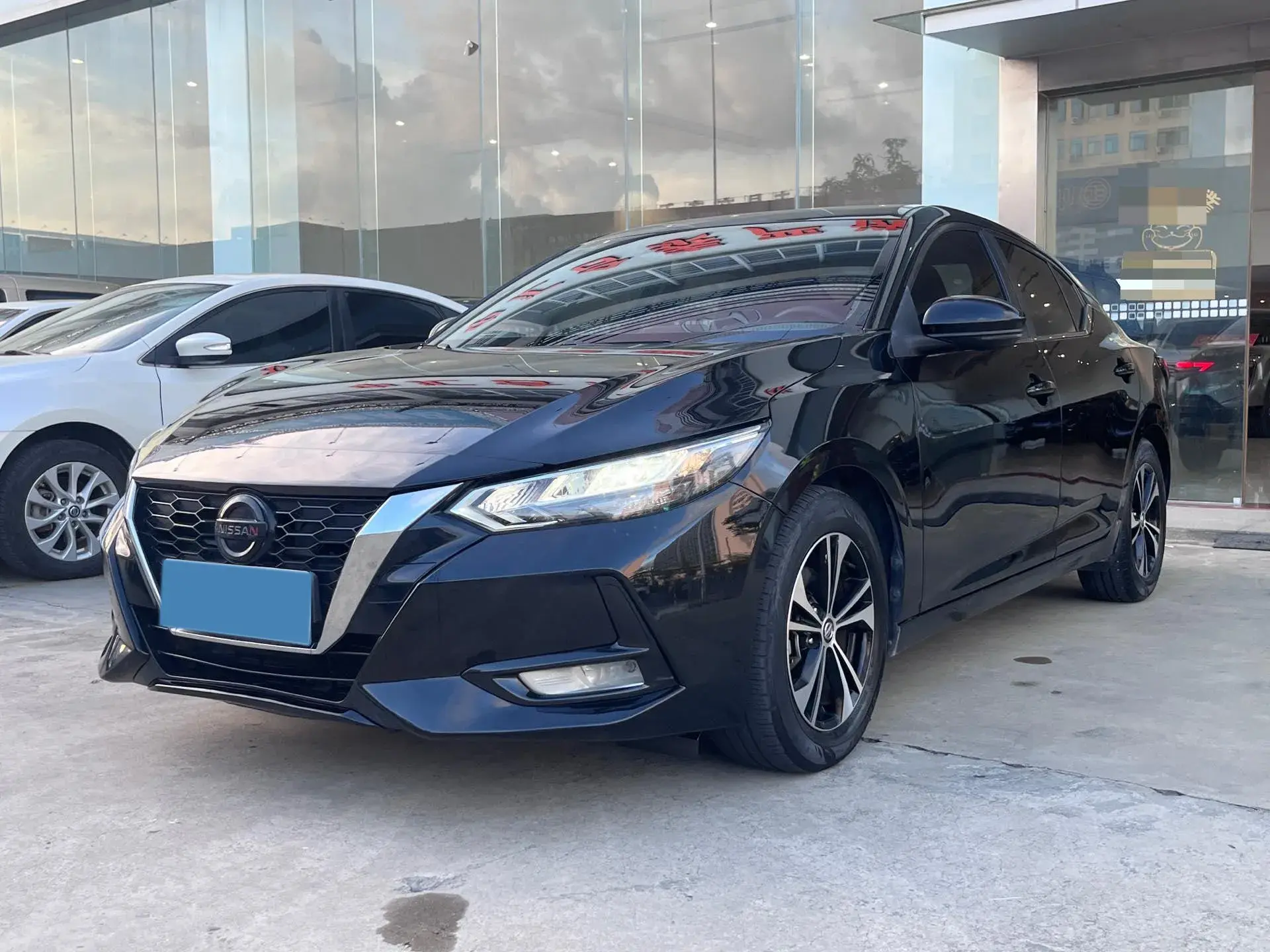 2021 NISSAN SYLPHY view 1