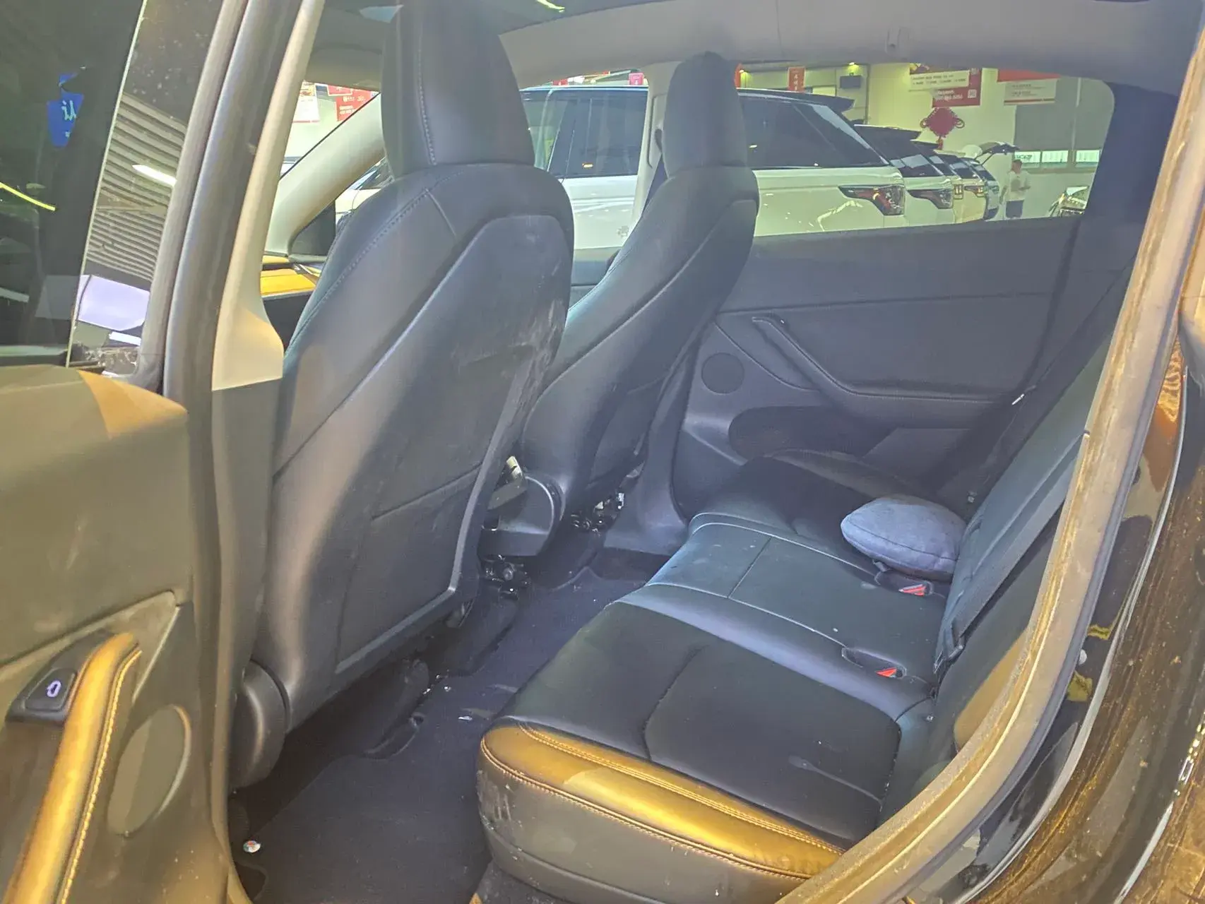 2023 TESLA MODEL thumbnail 4