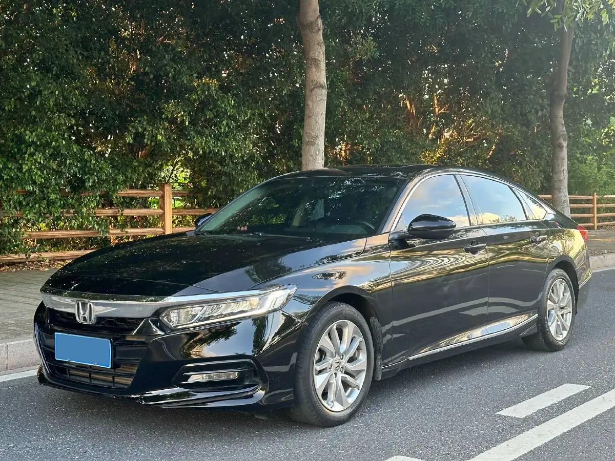 2018 Honda Accord 1.5T 194HP L4 CVT