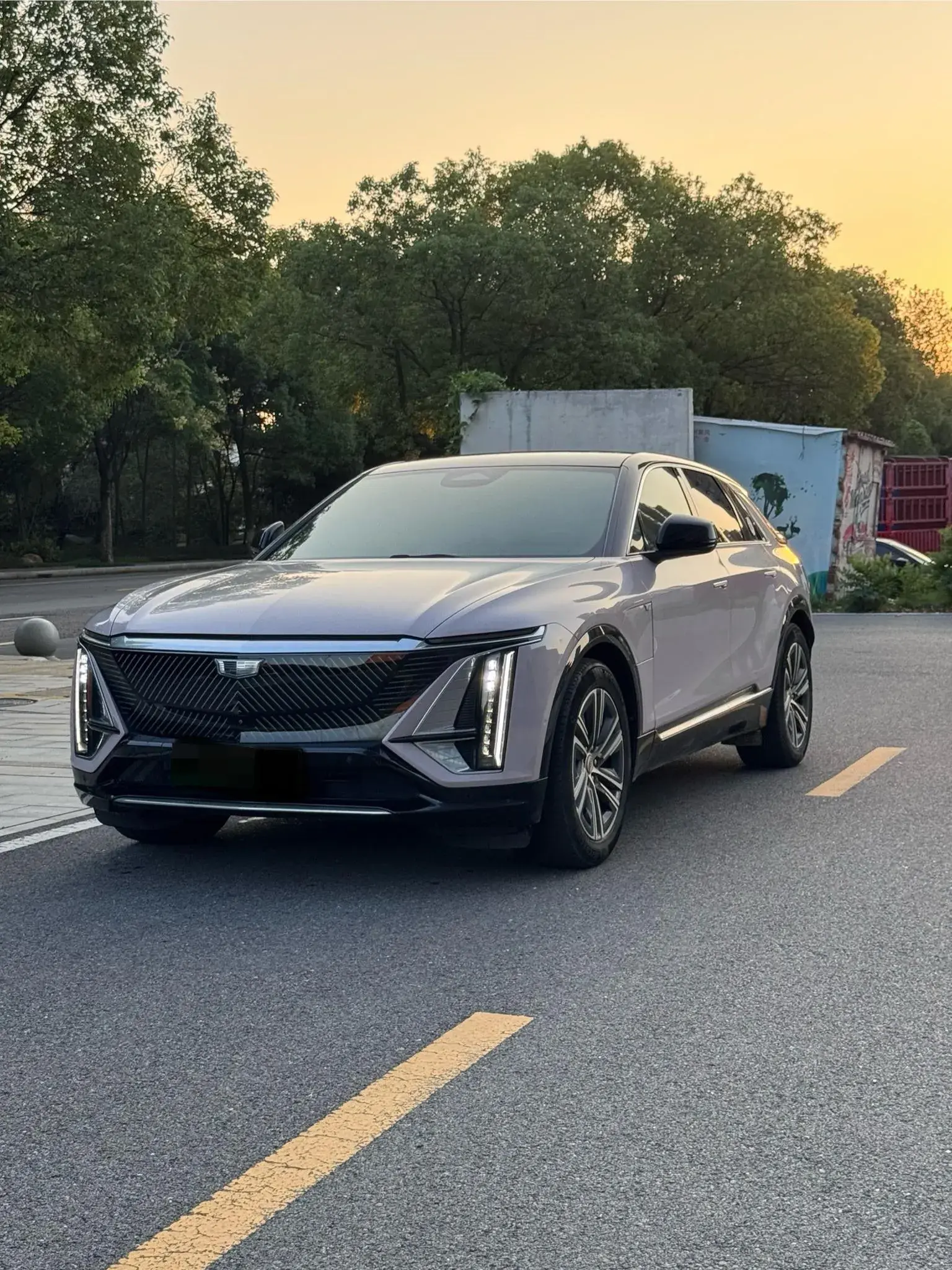 2022 CADILLAC IQ view 1