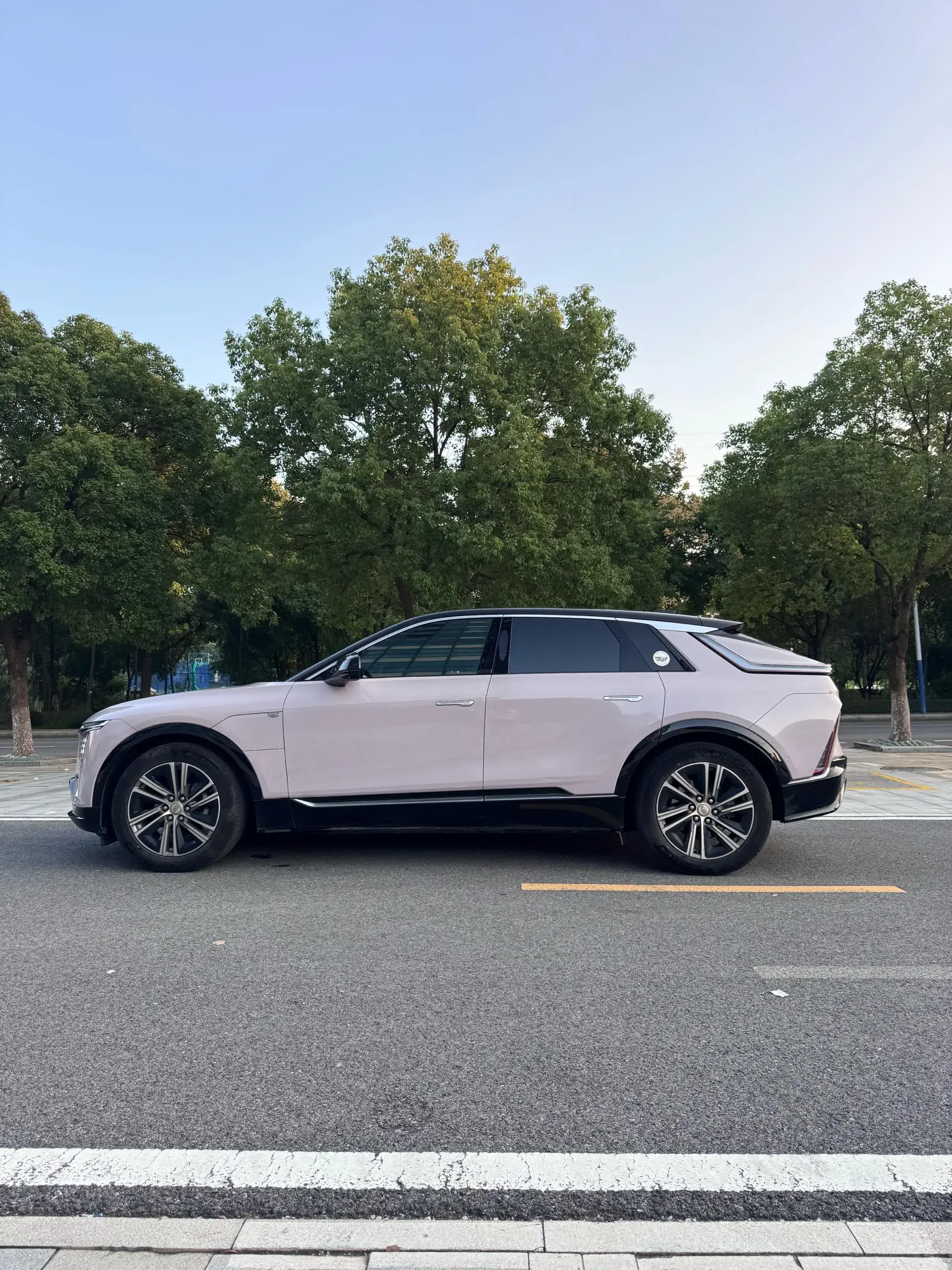 2022 CADILLAC IQ thumbnail 4