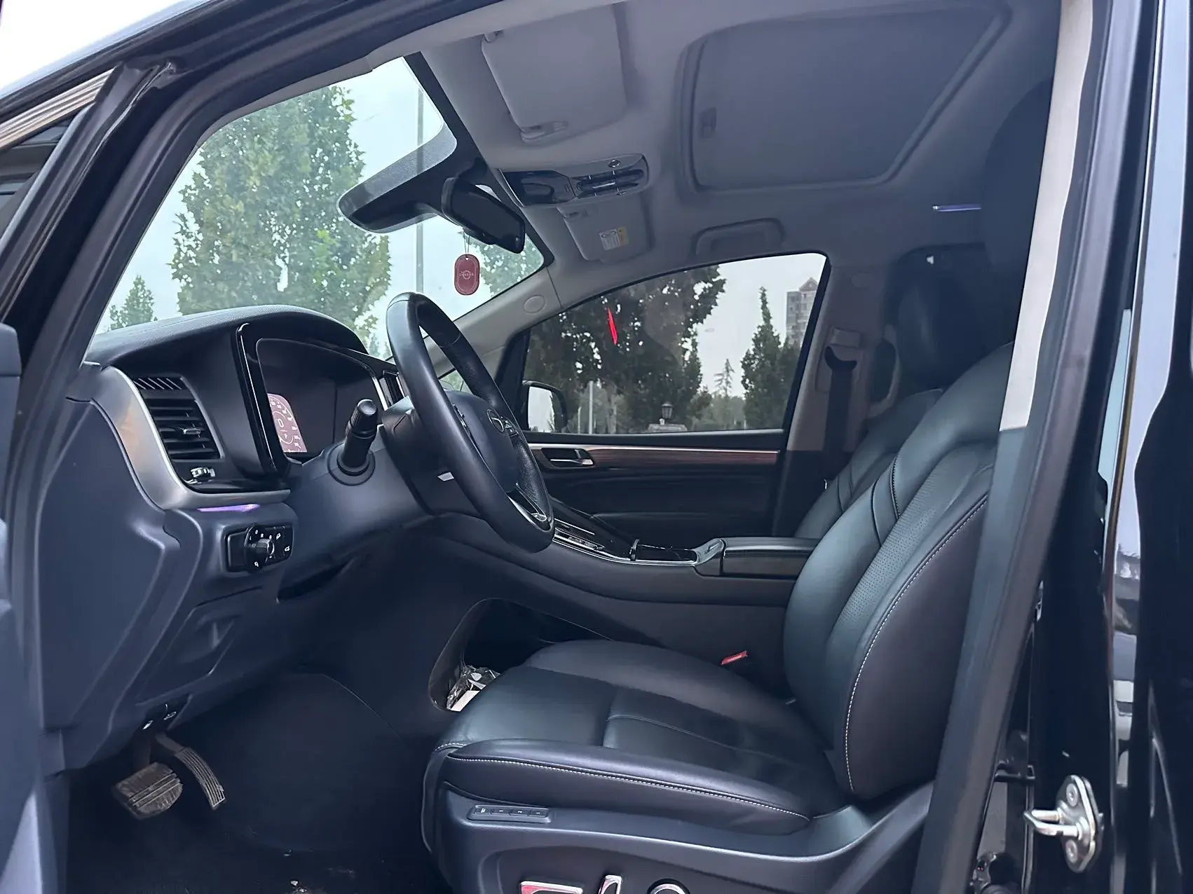 2021 GAC TRUMPCHI thumbnail 4