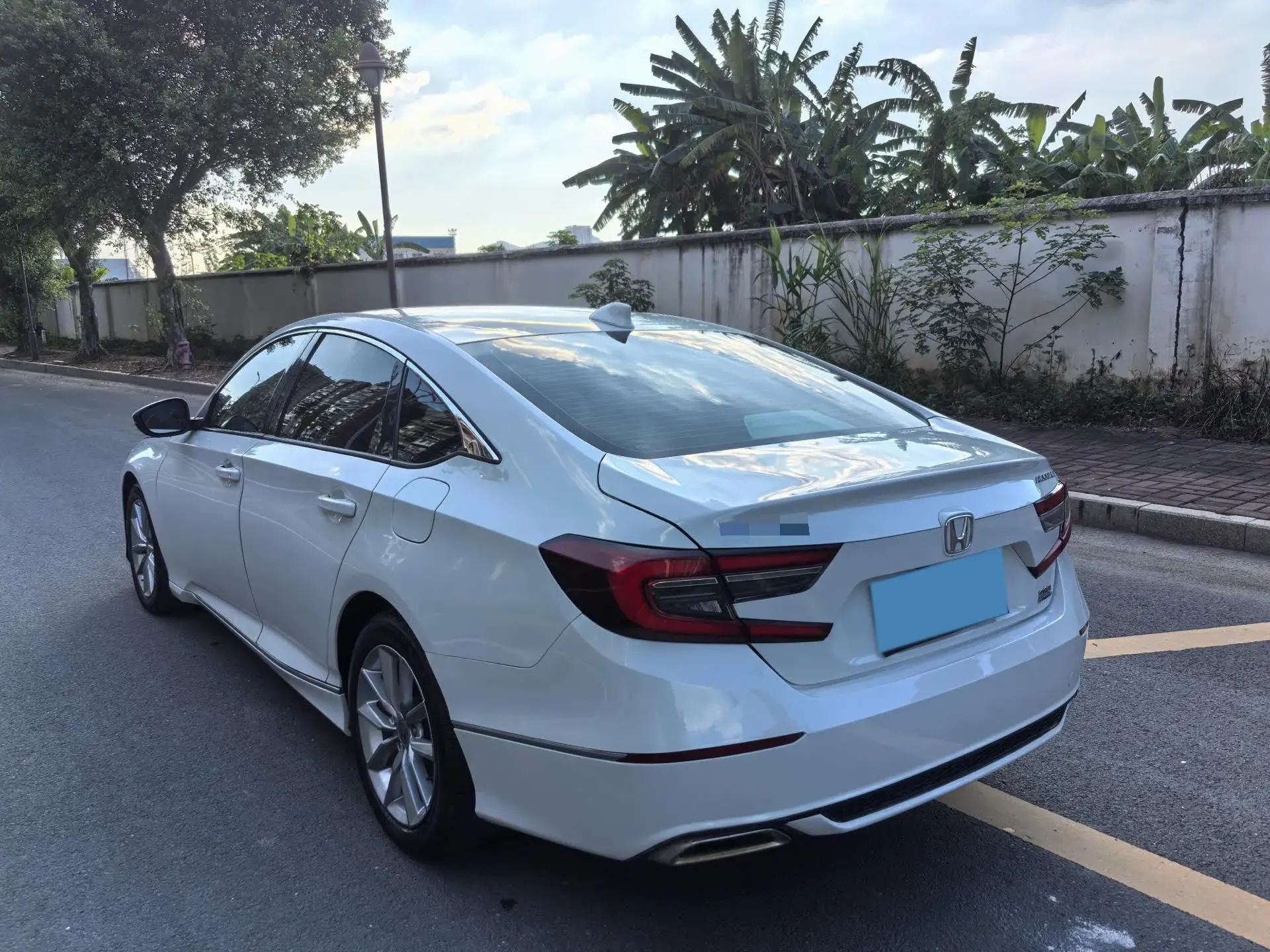 2022 HONDA ACCORD thumbnail 4