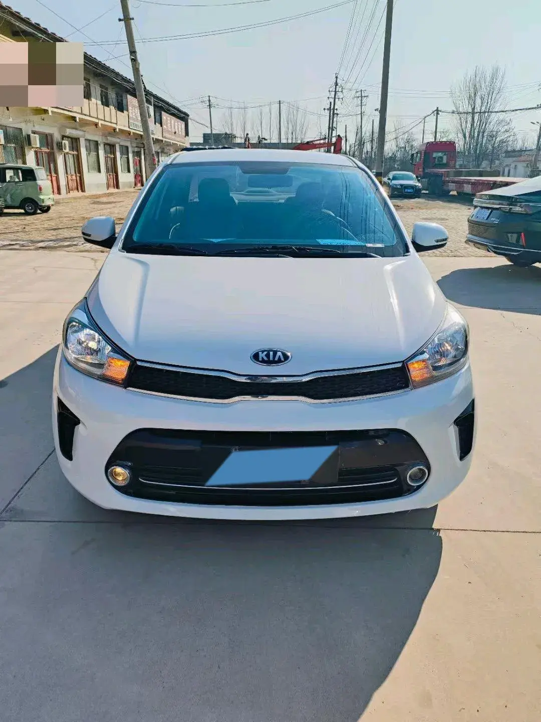 2017 KIA PEGAS thumbnail 2