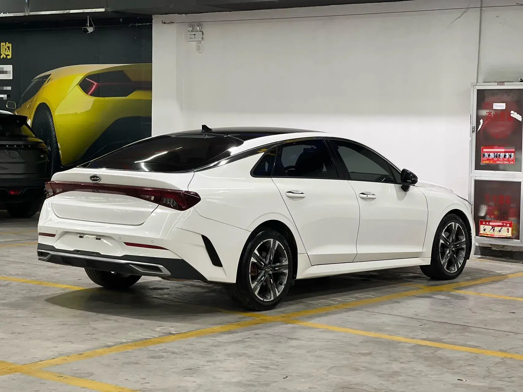 2020 KIA K5 thumbnail 4