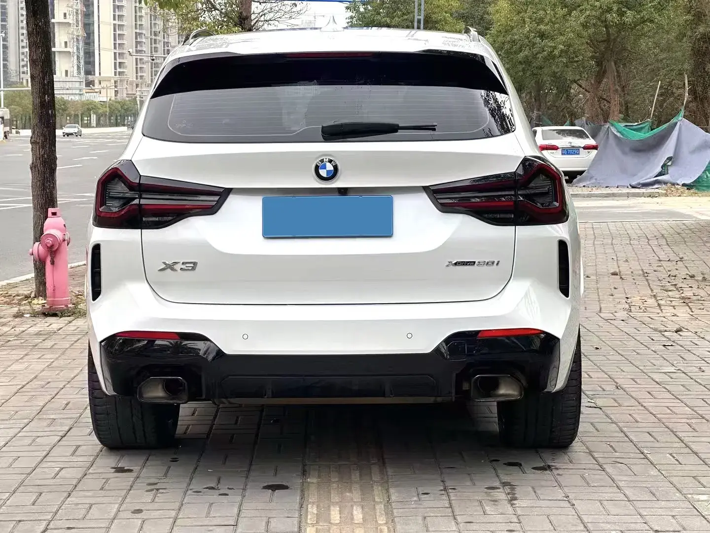 2022 BMW X3 thumbnail 4