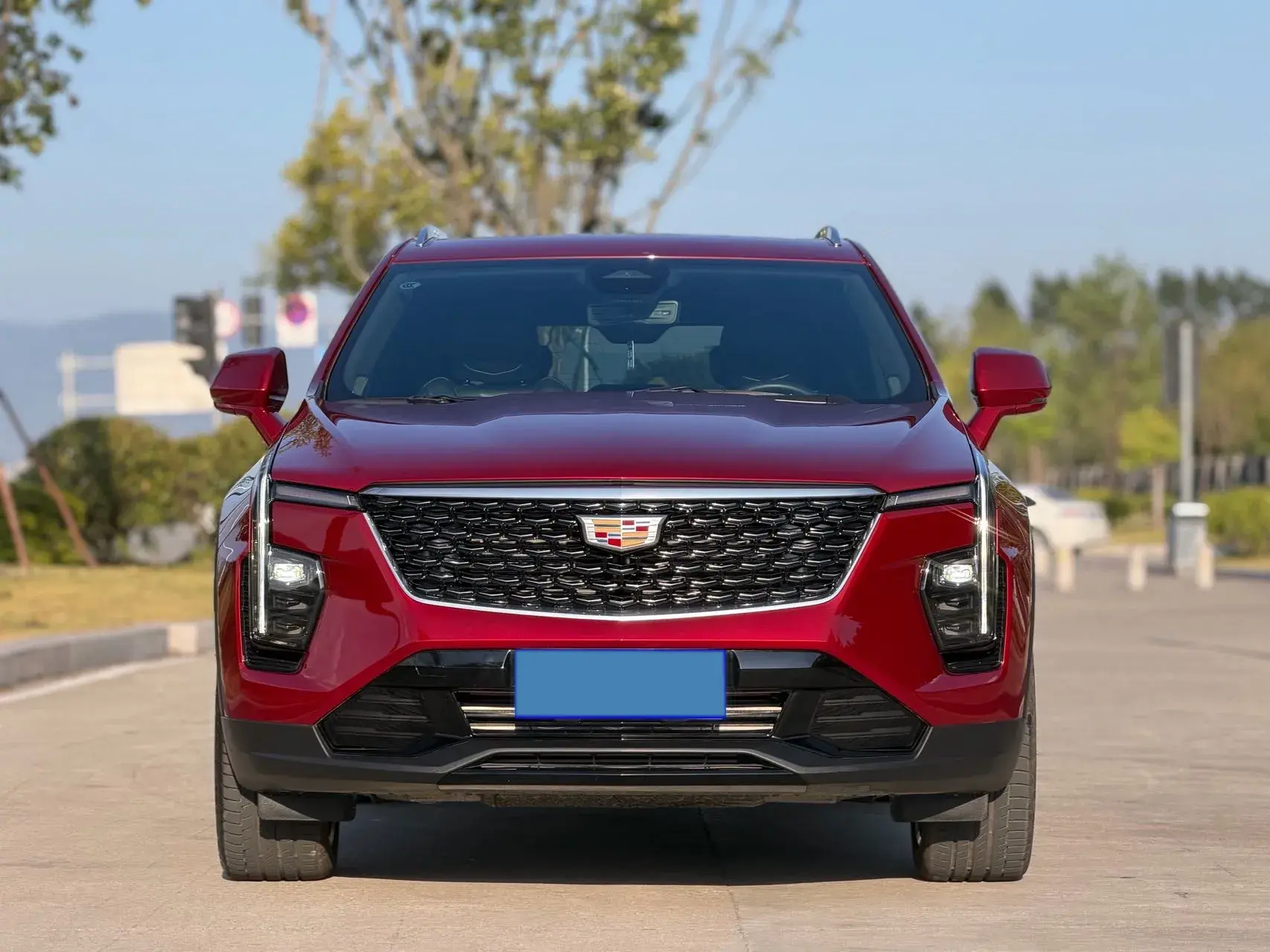 2024 CADILLAC XT4 thumbnail 2