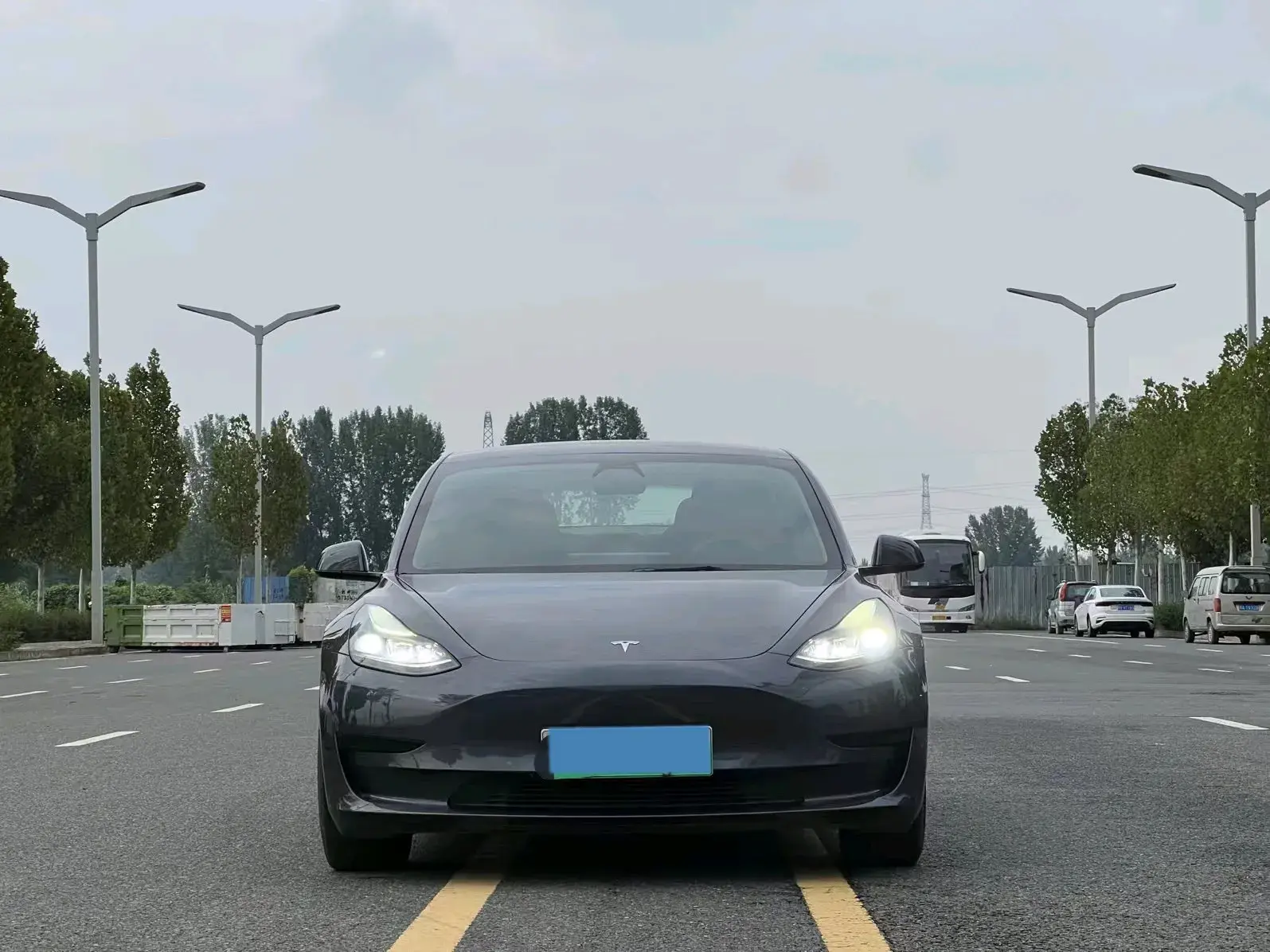 2021 TESLA MODEL thumbnail 2