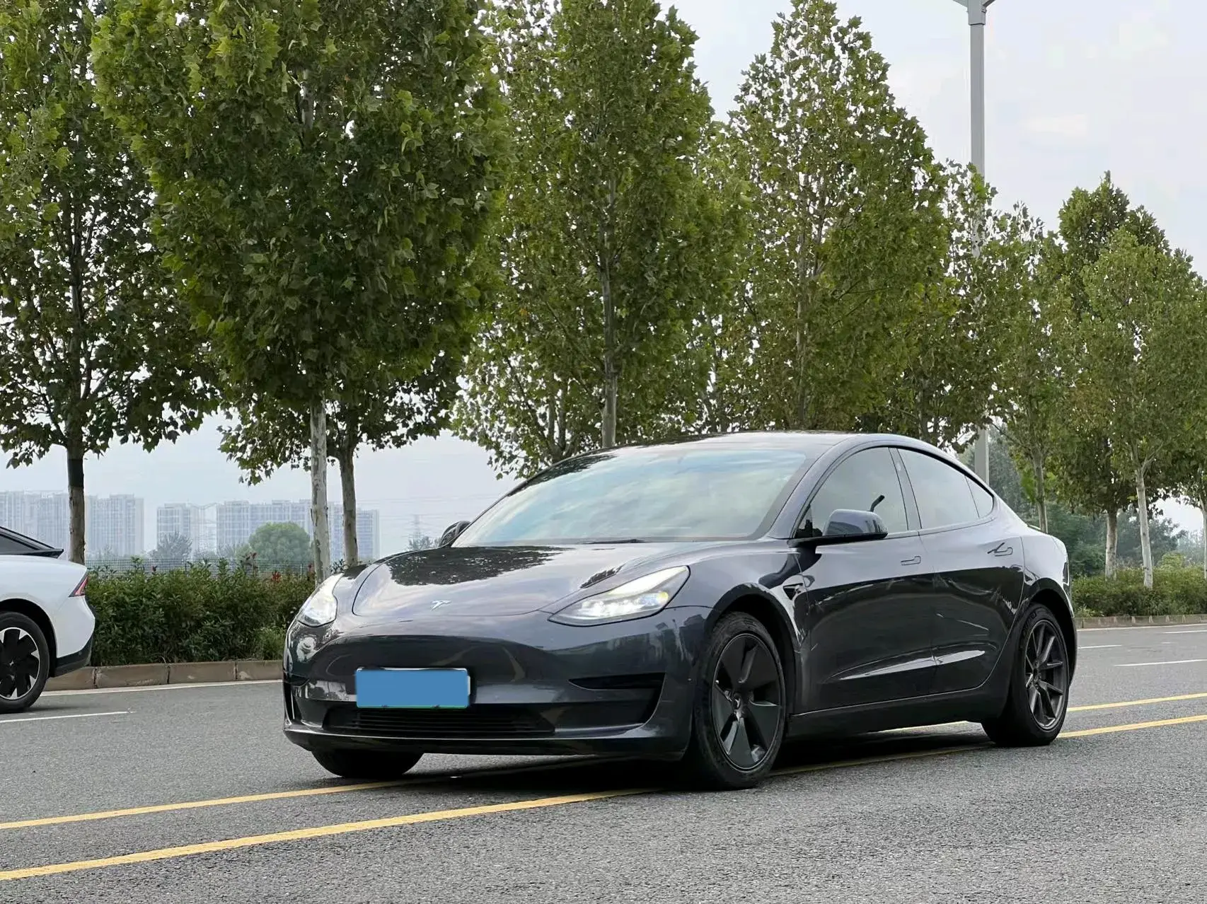 2021 TESLA MODEL view 1