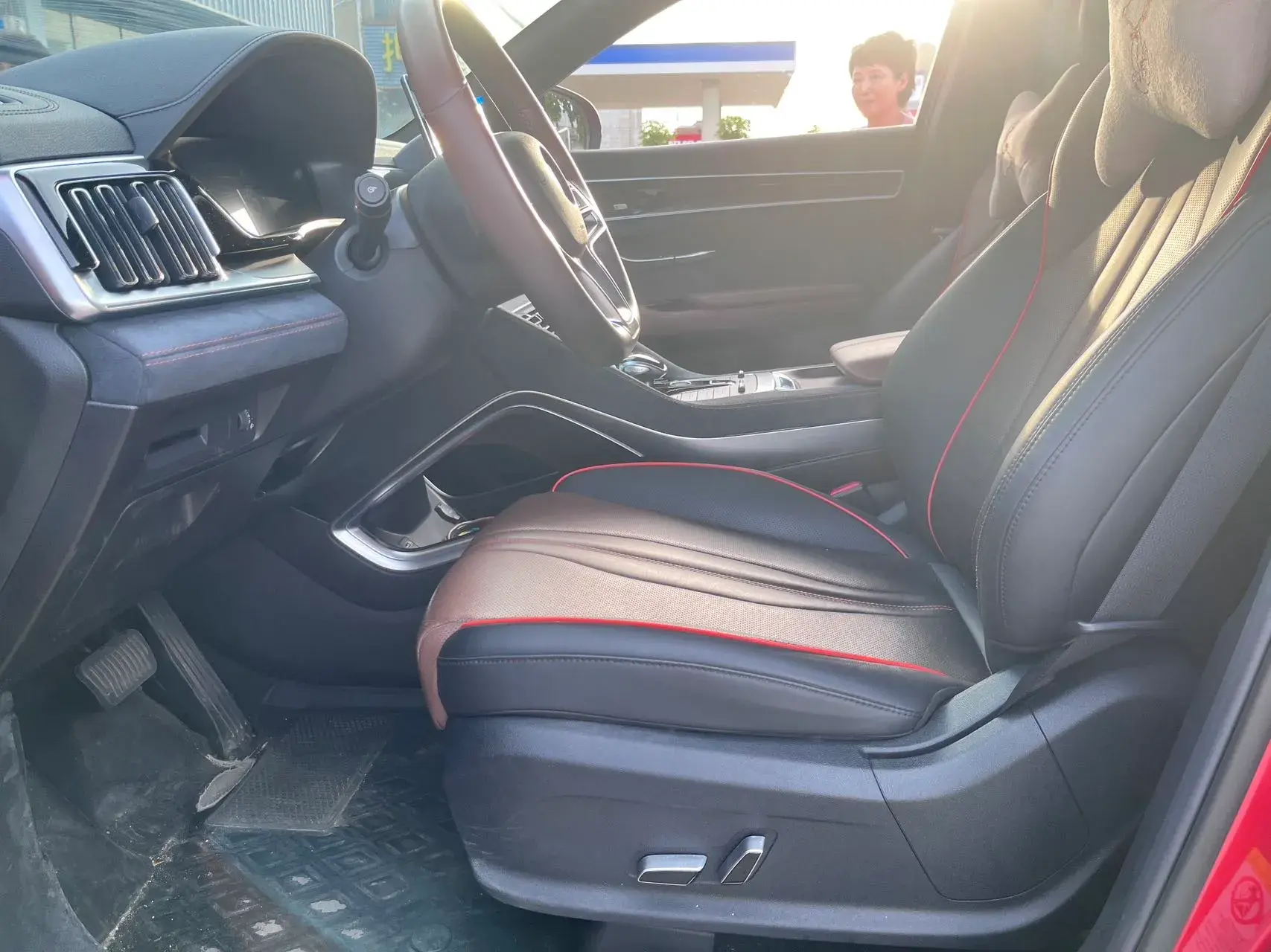 2020 BYD SONG thumbnail 4