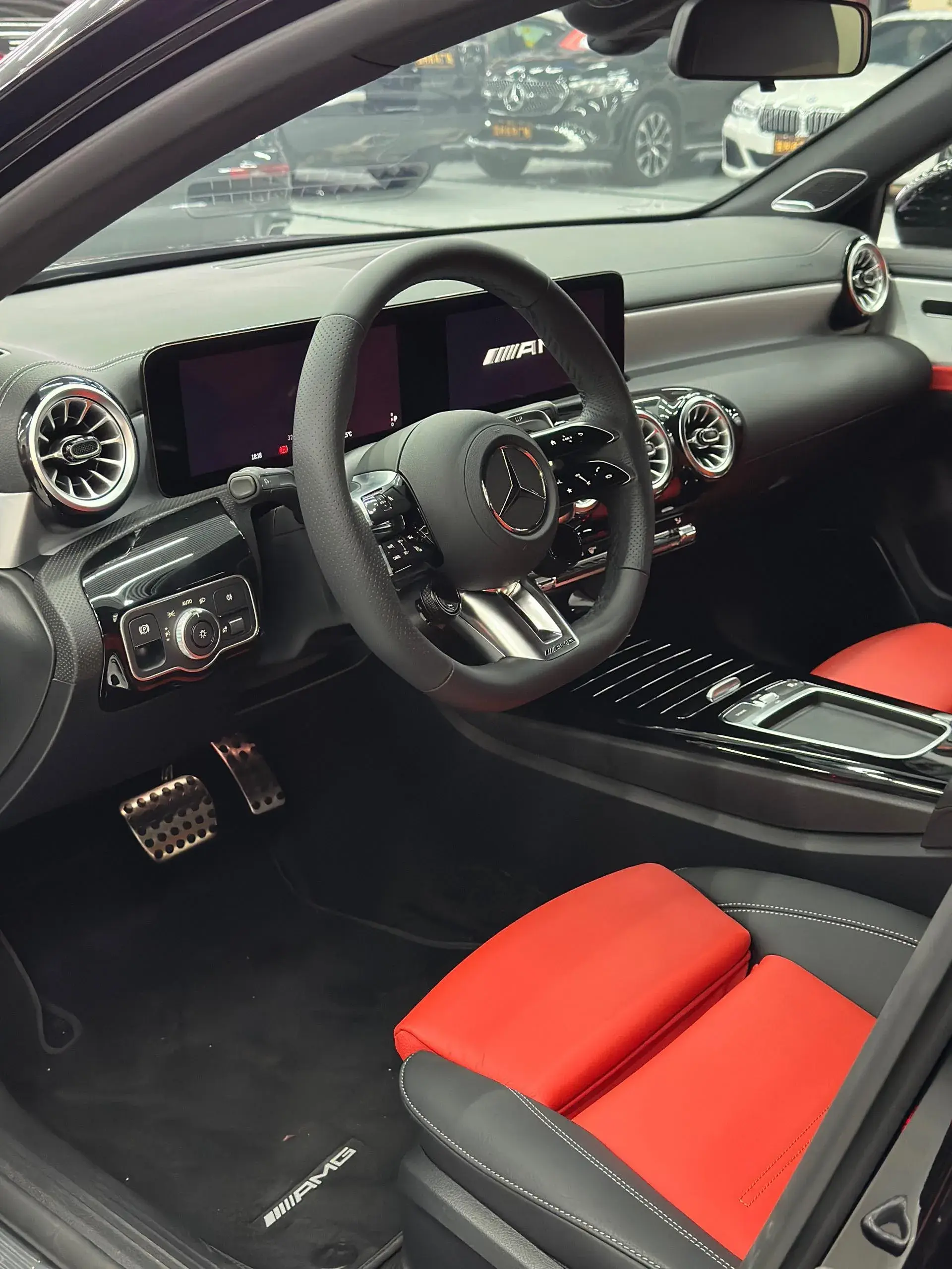 2025 MERCEDES-BENZ A thumbnail 4