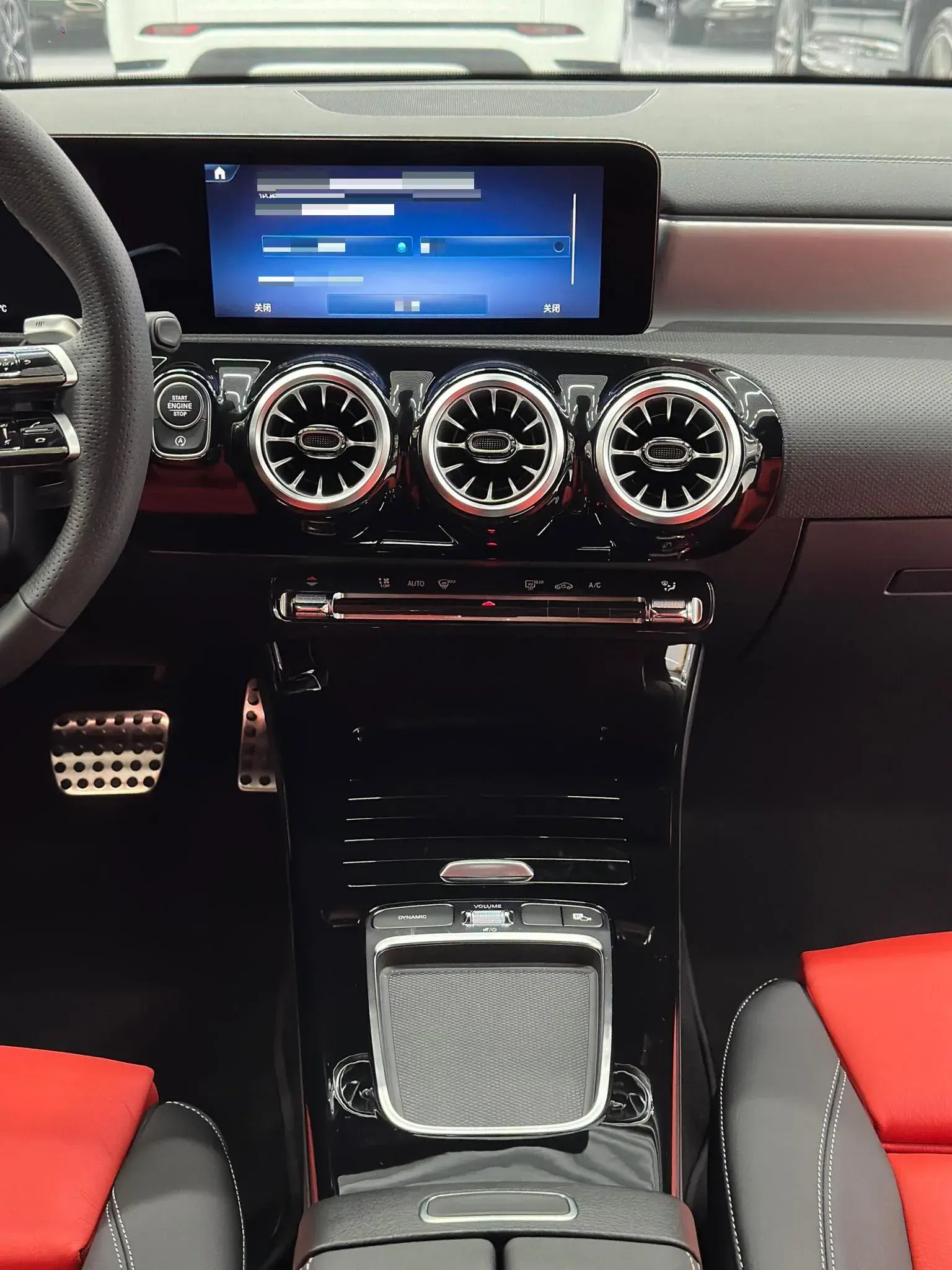 2025 MERCEDES-BENZ A thumbnail 3