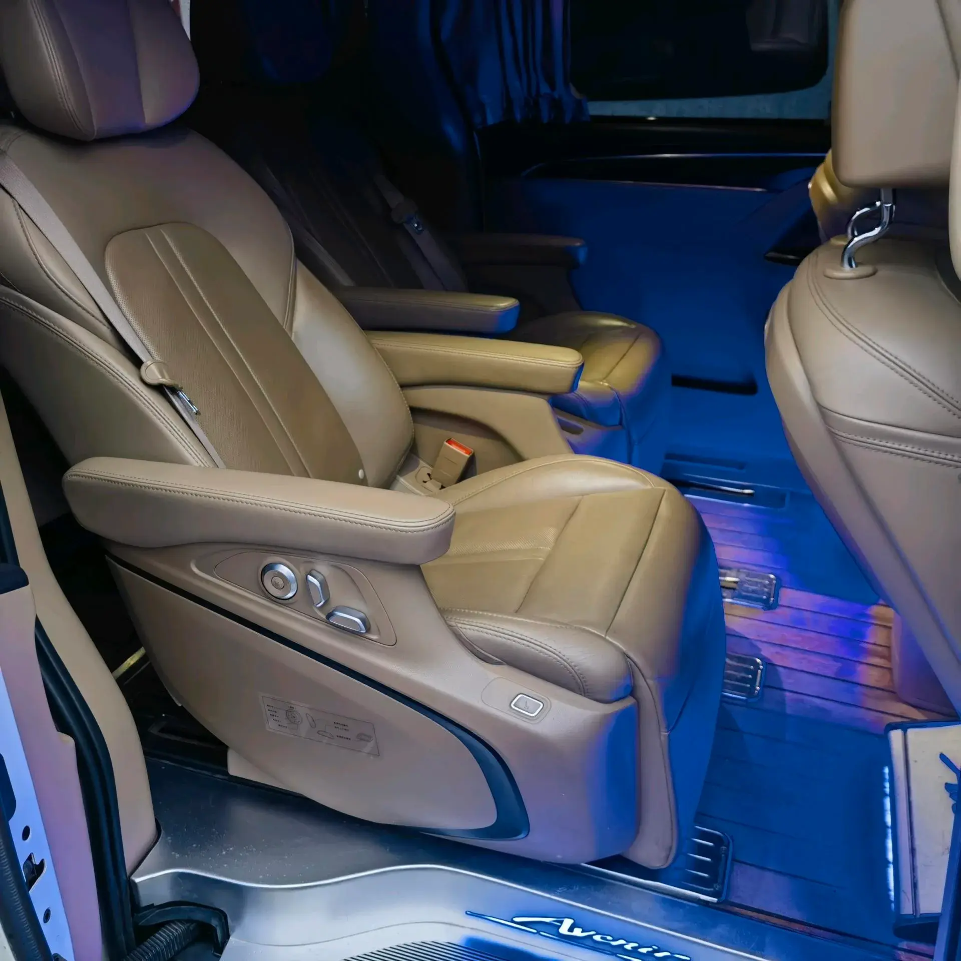 2021 BUICK GL8 thumbnail 4