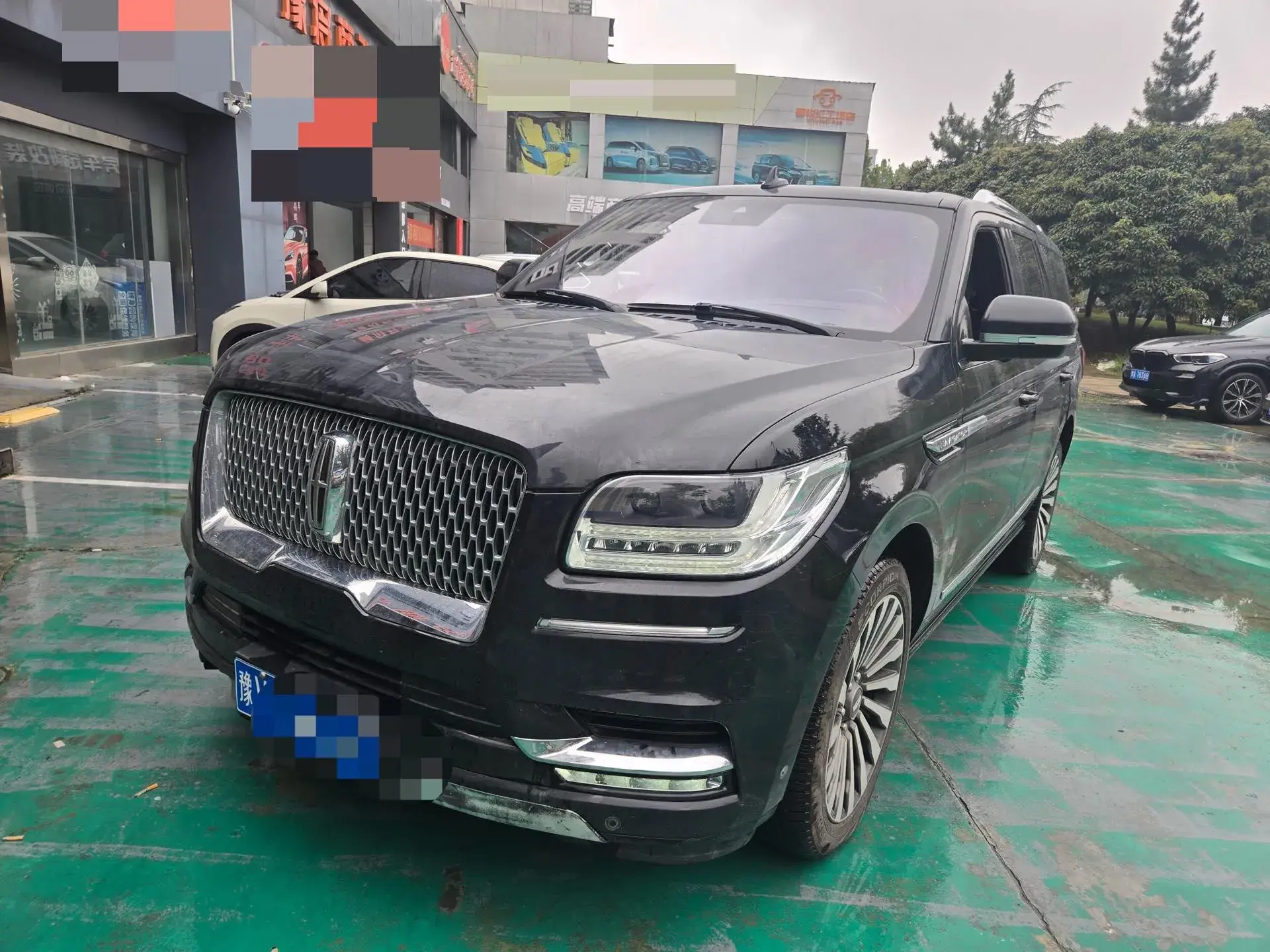 2020 LINCOLN NAVIGATOR view 1