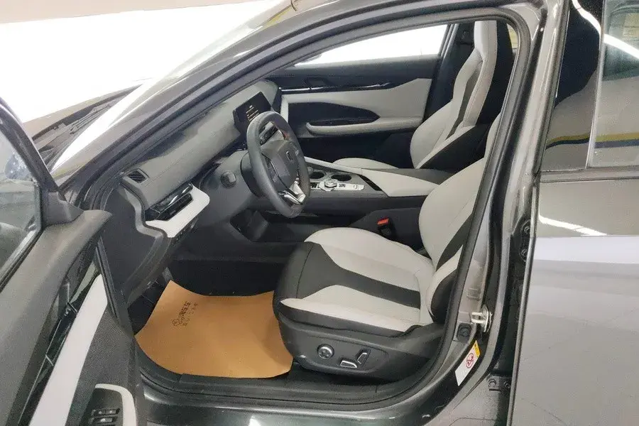 2024 CHANGAN UNI-V thumbnail 3