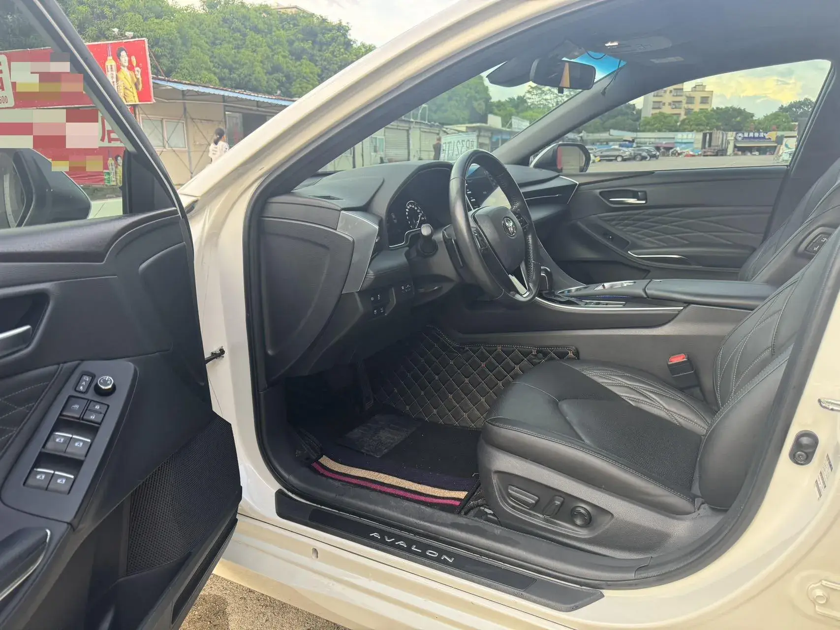 2019 TOYOTA AVALON thumbnail 4