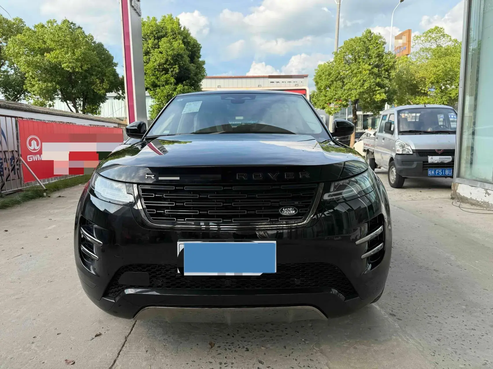 2024 LAND ROVER thumbnail 3