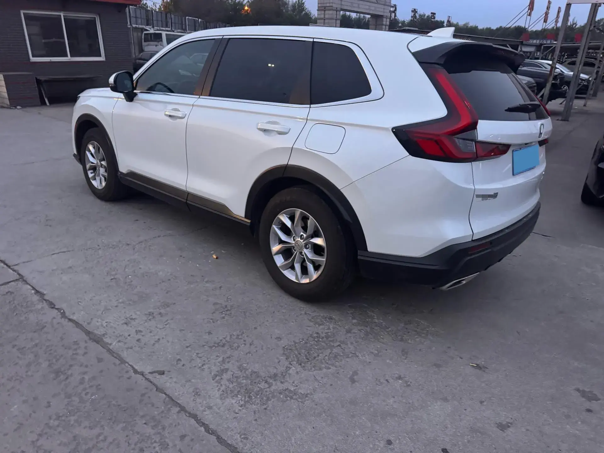 2024 HONDA CR-V thumbnail 3