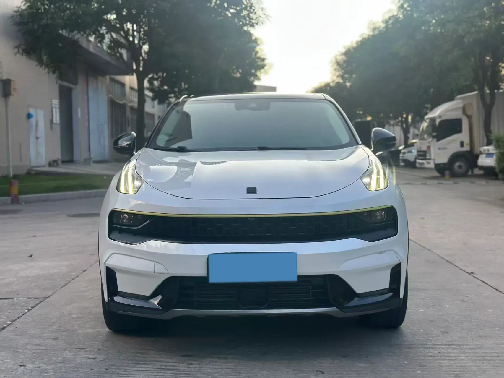 2020 LYNK&CO 05 thumbnail 2