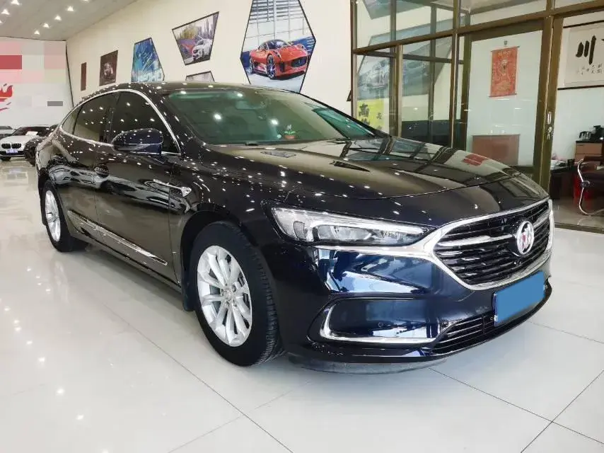 2022 BUICK LARCOSSE thumbnail 3