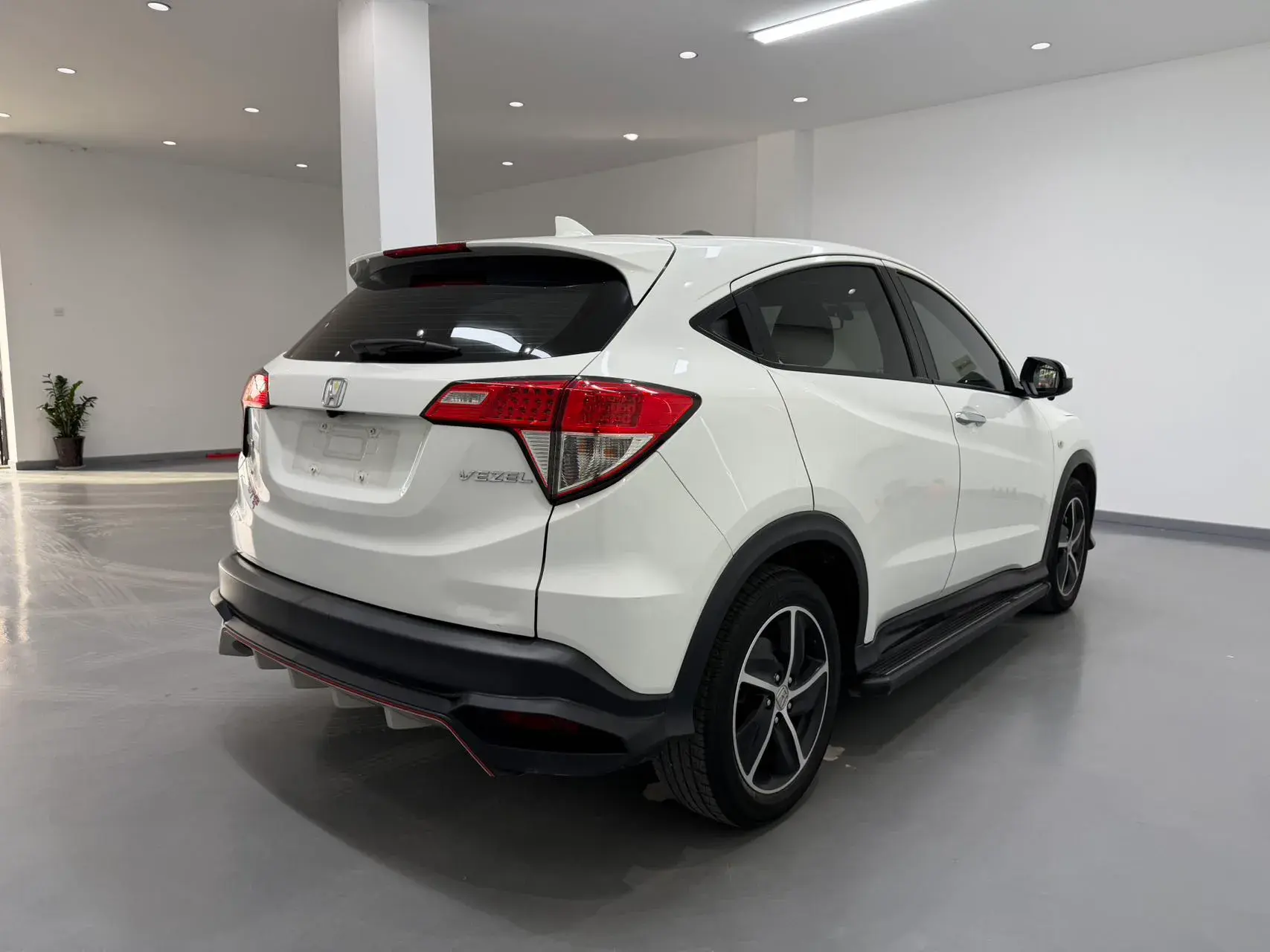 2020 HONDA VEZEL thumbnail 4