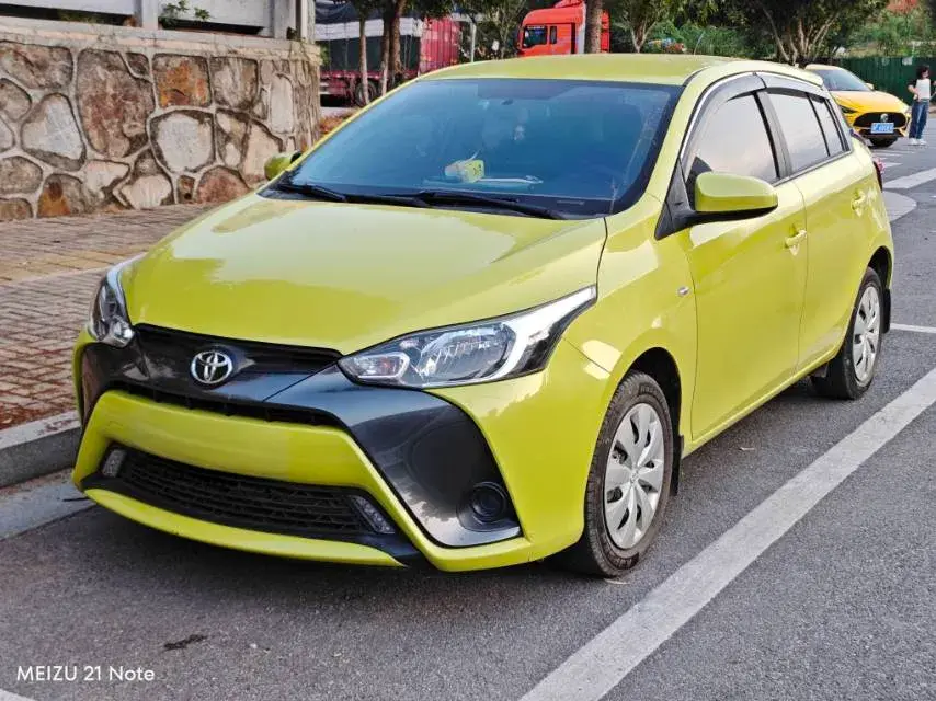 2017 Toyota Yaris L 1.5L 107HP L4 CVT