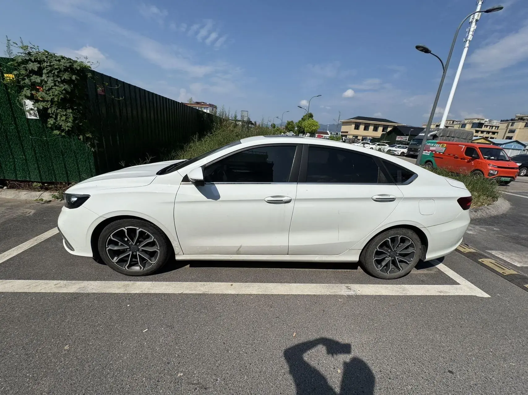 2021 GEELY BINRAY thumbnail 3