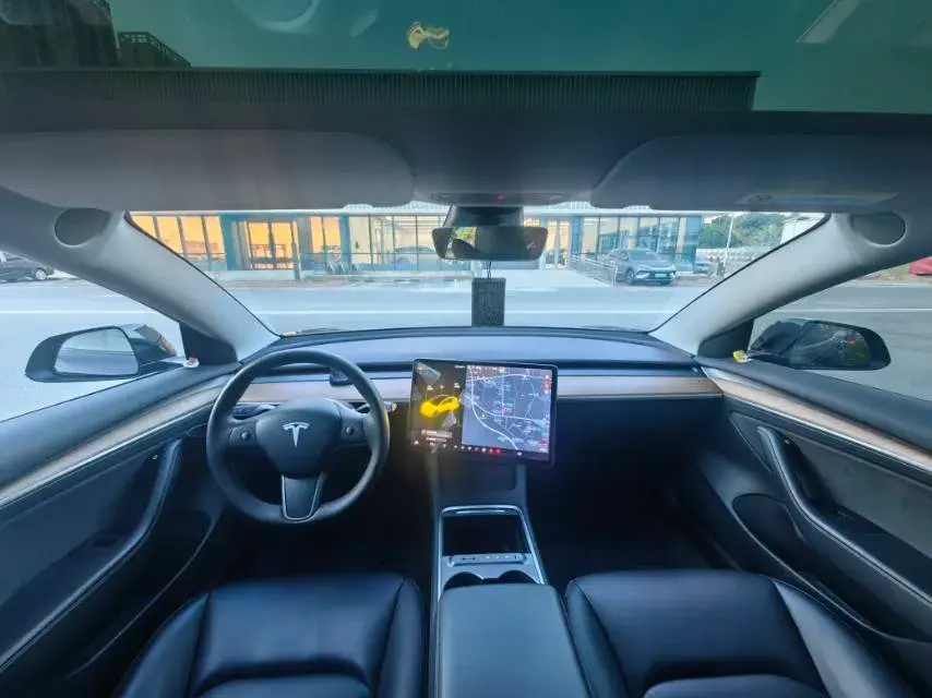 2021 TESLA MODEL thumbnail 2