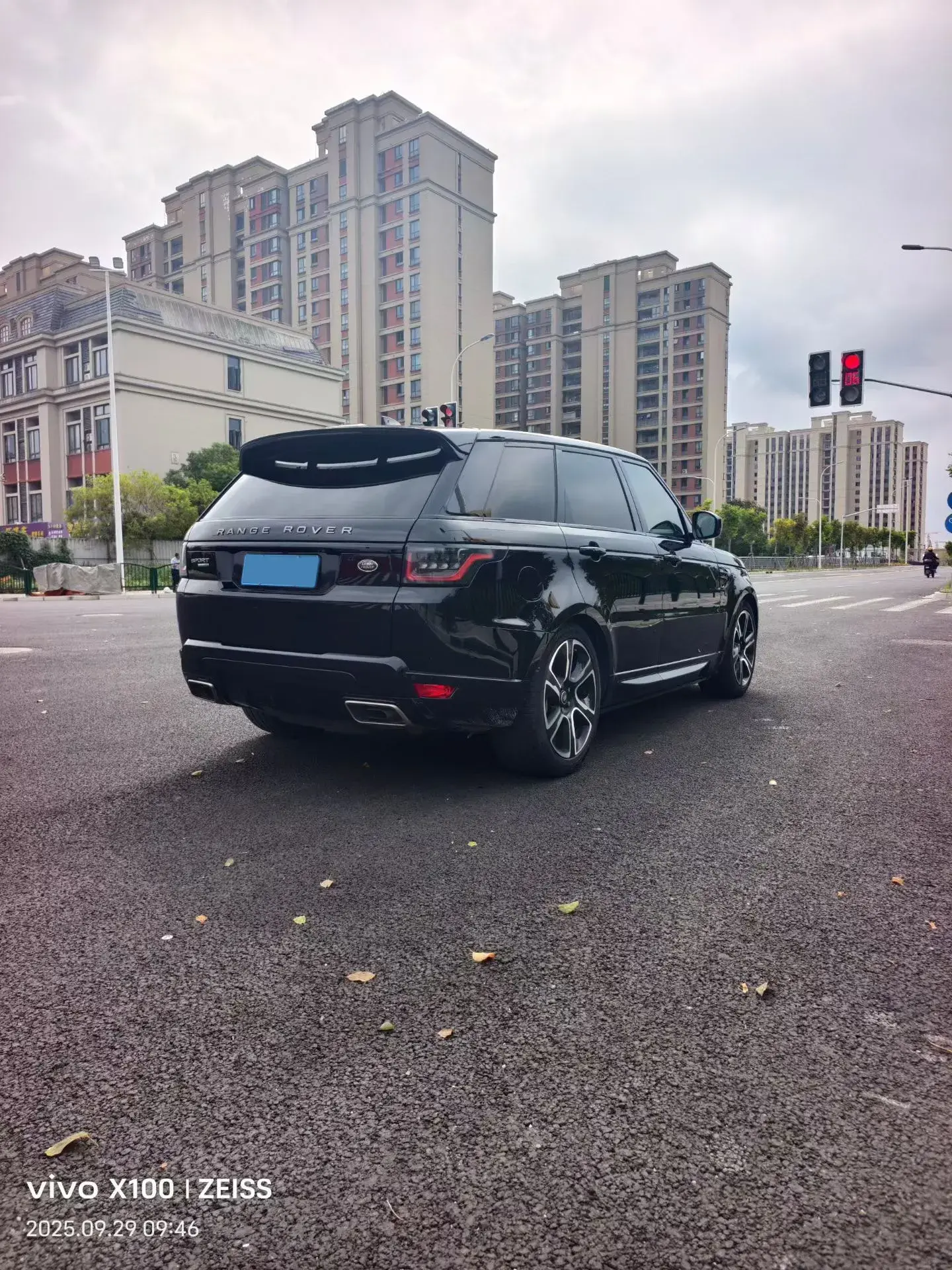 2020 LAND ROVER thumbnail 4