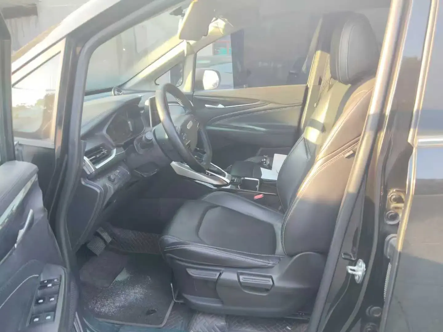 2021 MAXUS G50 thumbnail 4