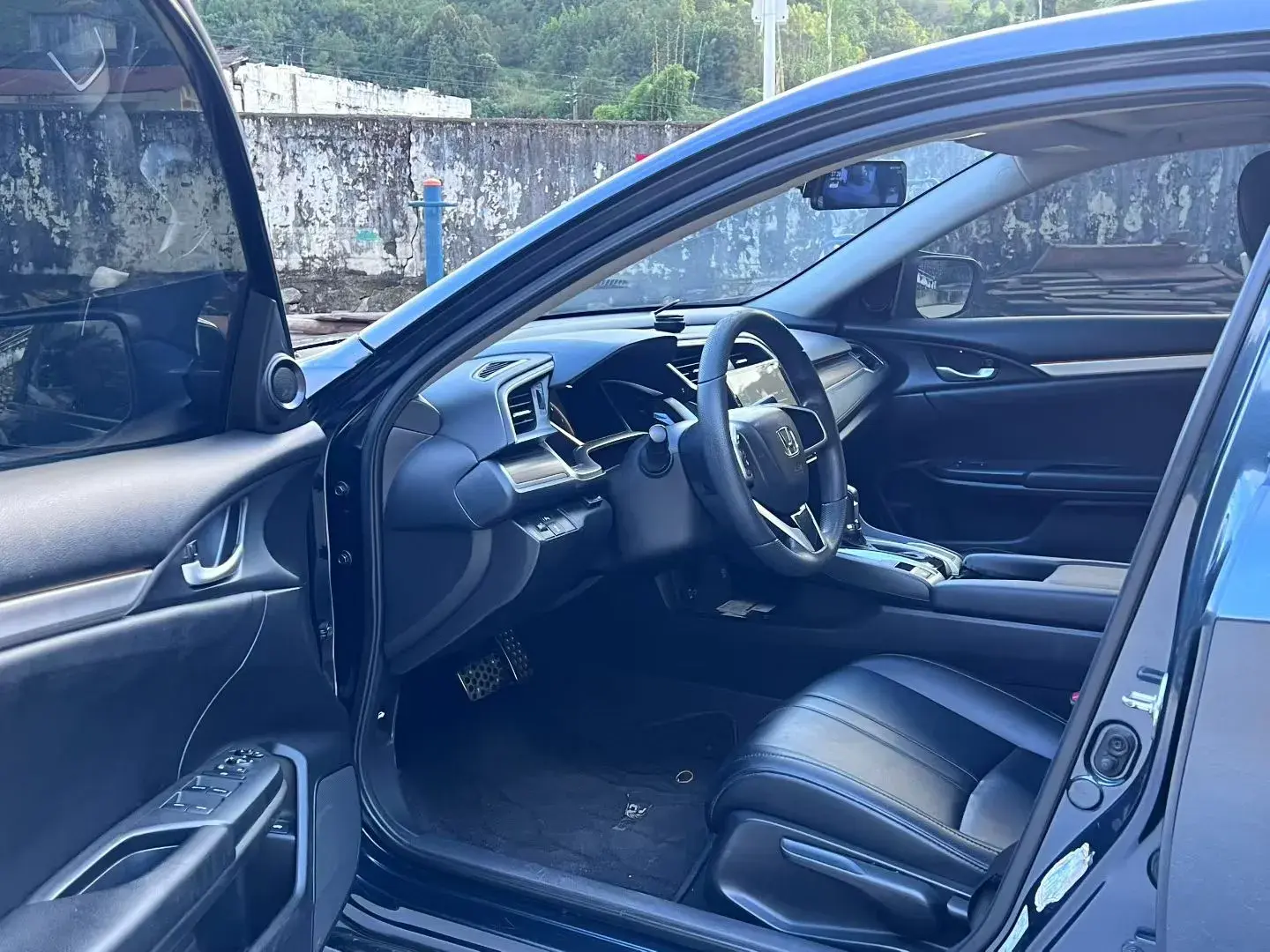 2019 HONDA CIVIC thumbnail 4