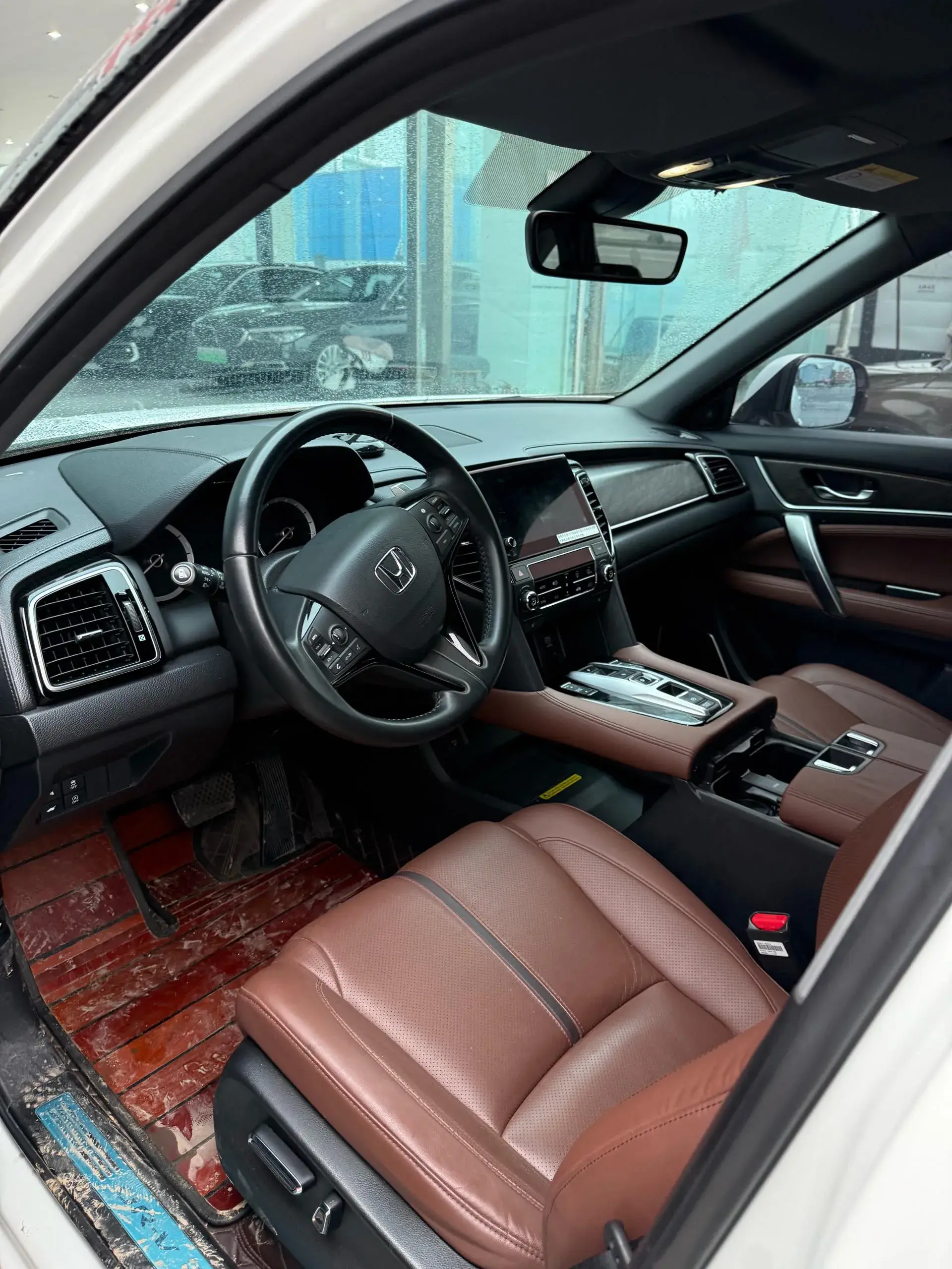 2020 HONDA UR-V thumbnail 2