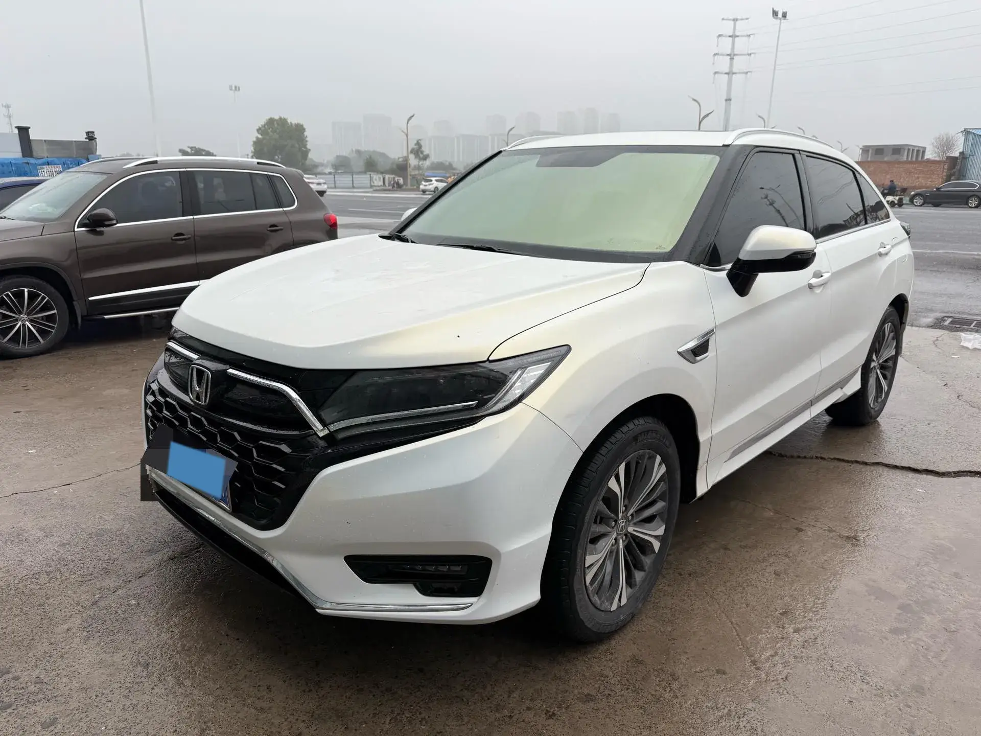 2020 HONDA UR-V view 1