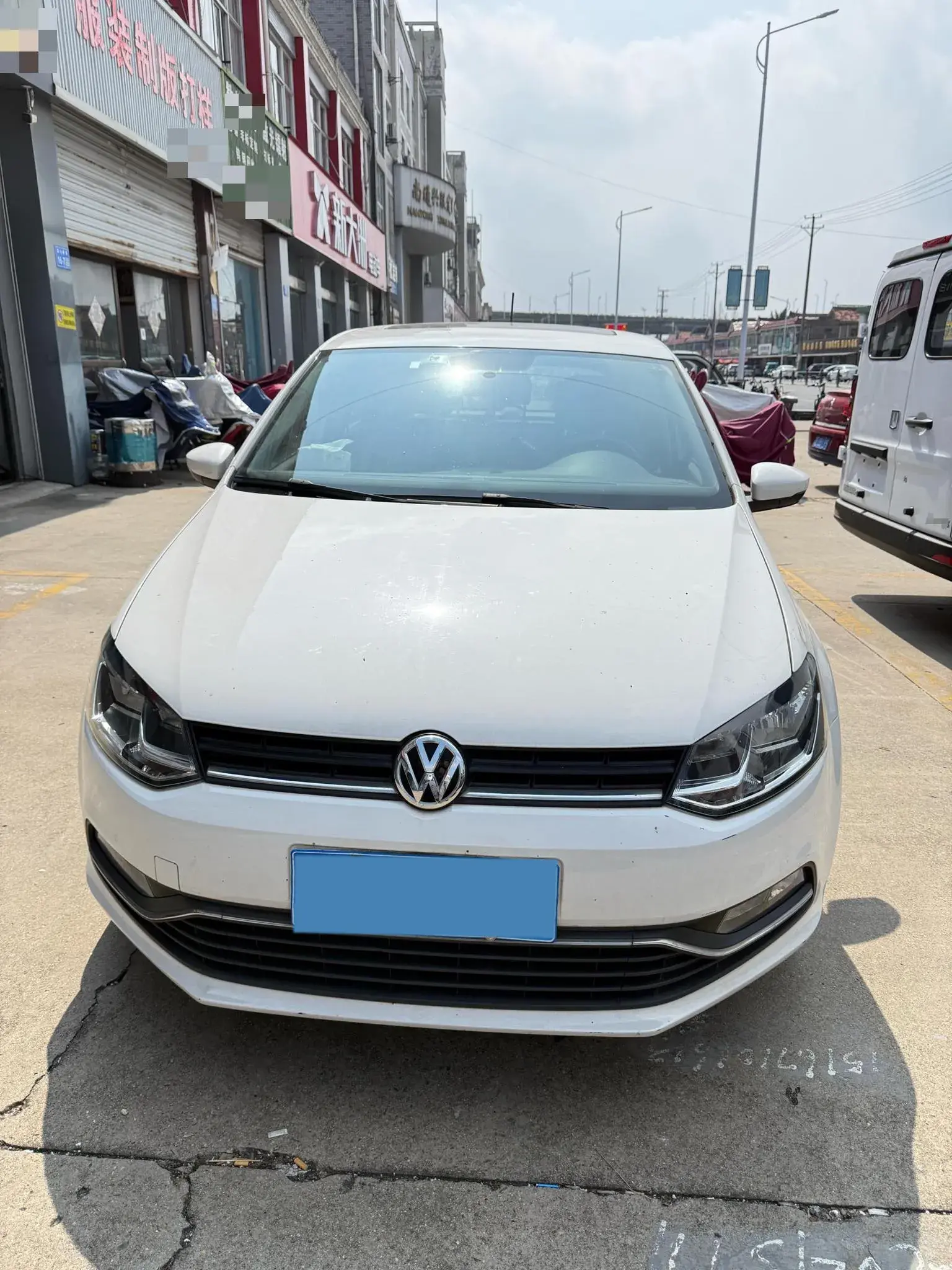 2018 VOLKSWAGEN POLO thumbnail 2