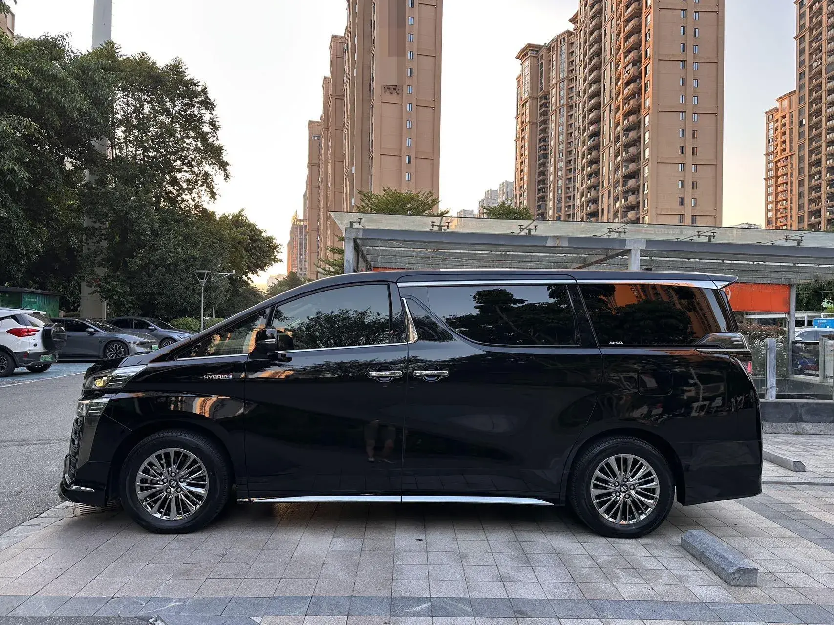2023 TOYOTA VELLFIRE thumbnail 3