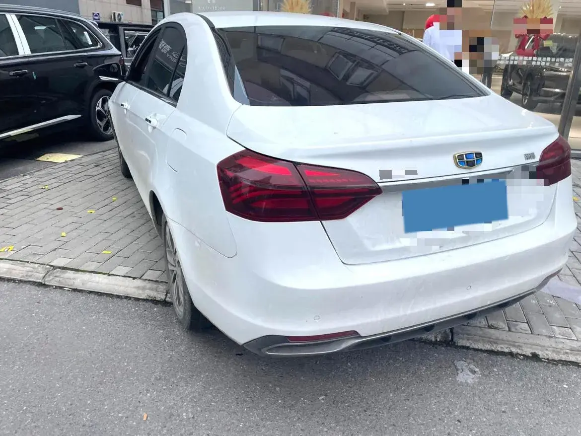 2018 GEELY EMGRAND thumbnail 4