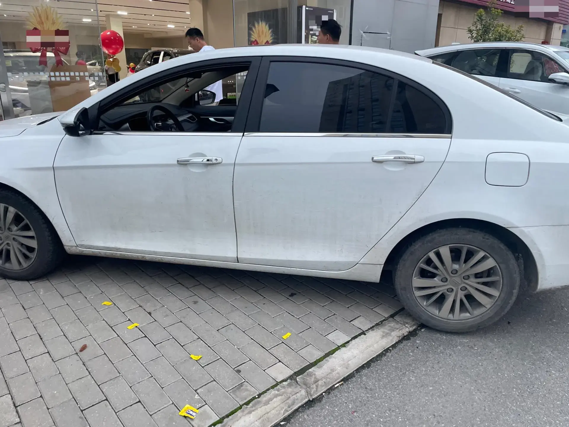 2018 GEELY EMGRAND thumbnail 3