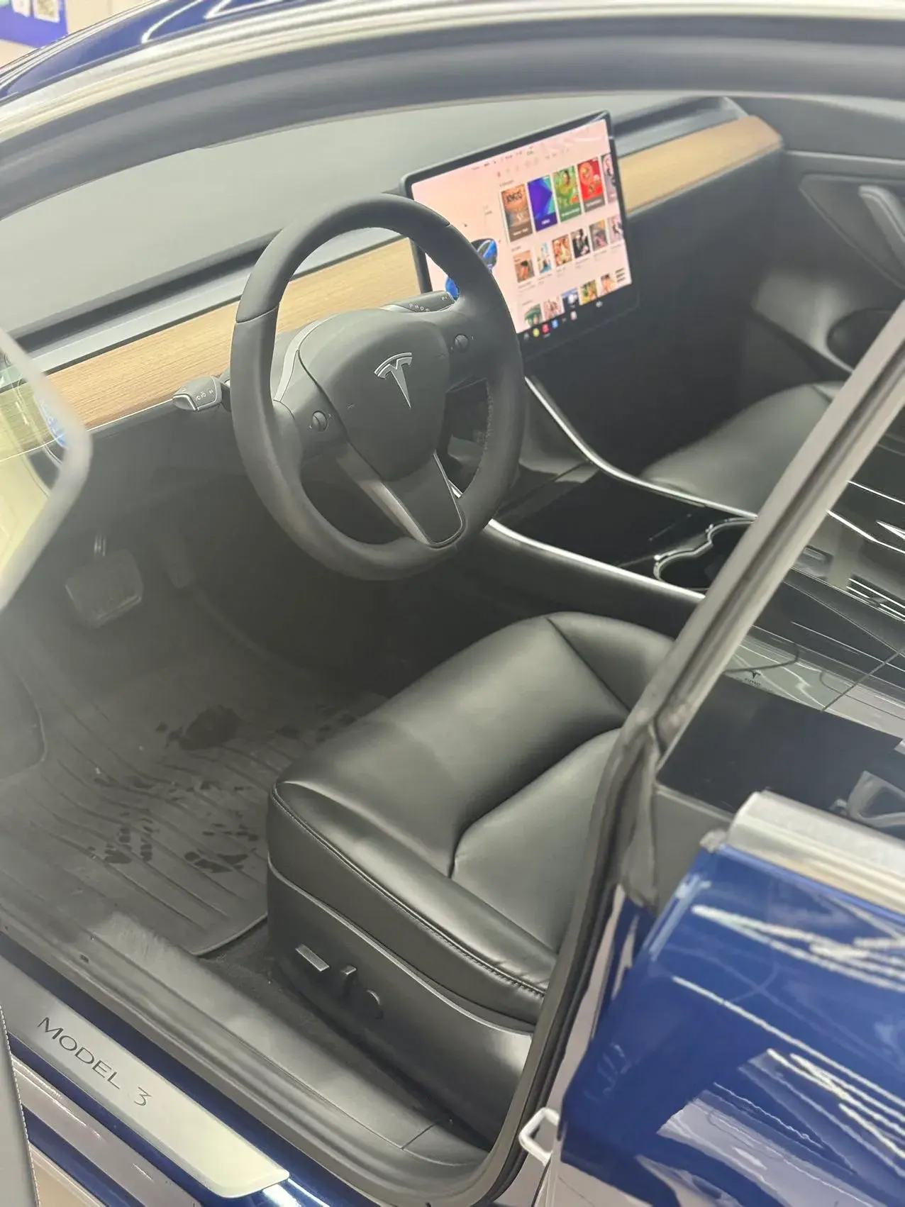 2019 TESLA MODEL thumbnail 2