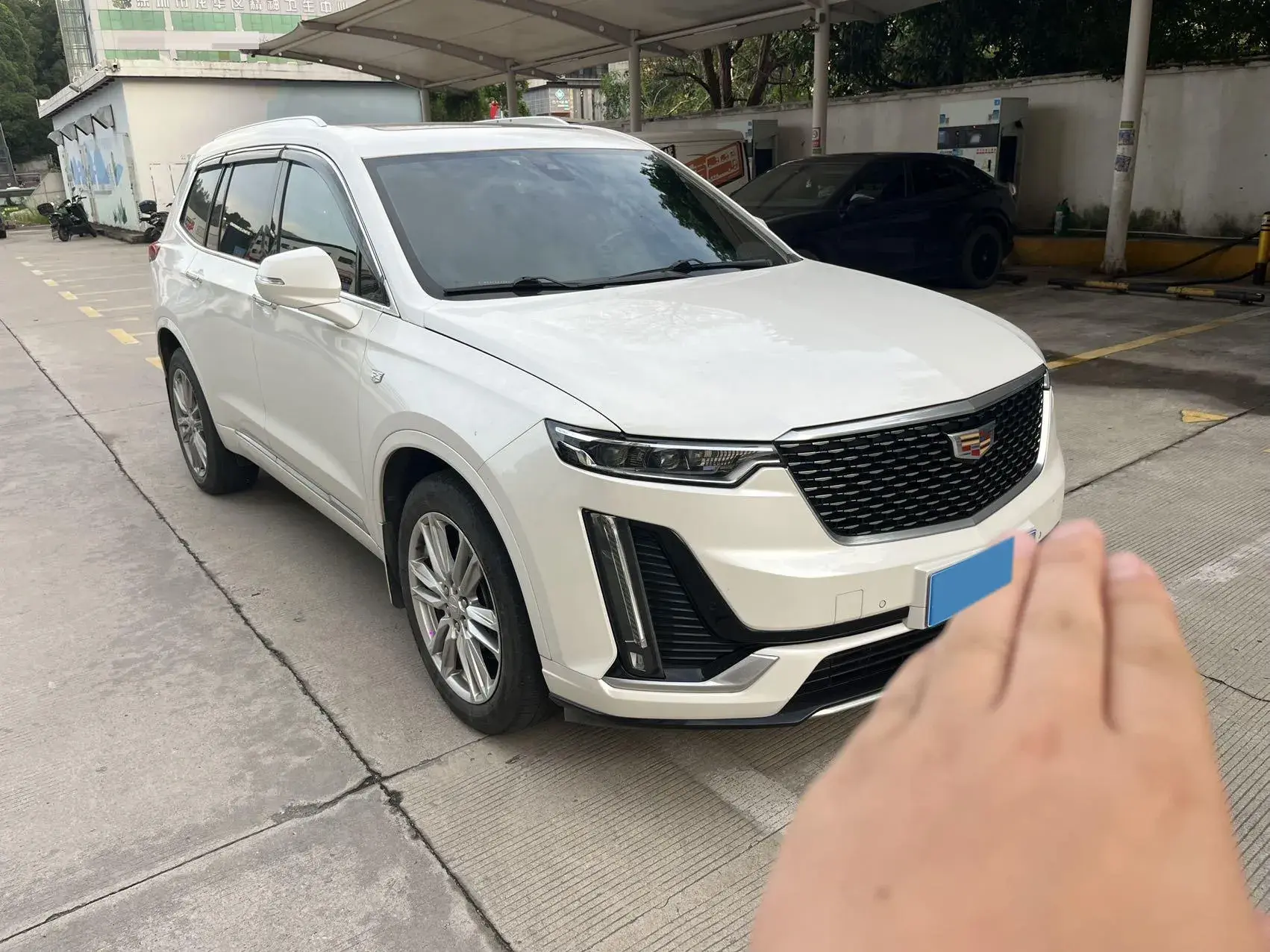 2021 CADILLAC XT6 thumbnail 2