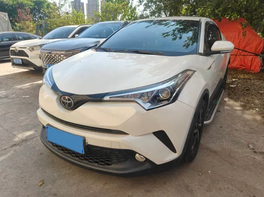 2018 TOYOTA C-HR view 1