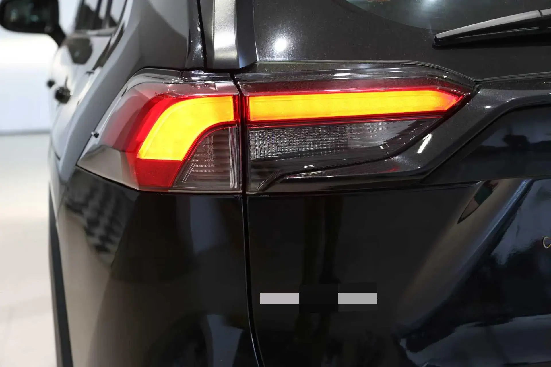 2022 TOYOTA RAV4 thumbnail 4