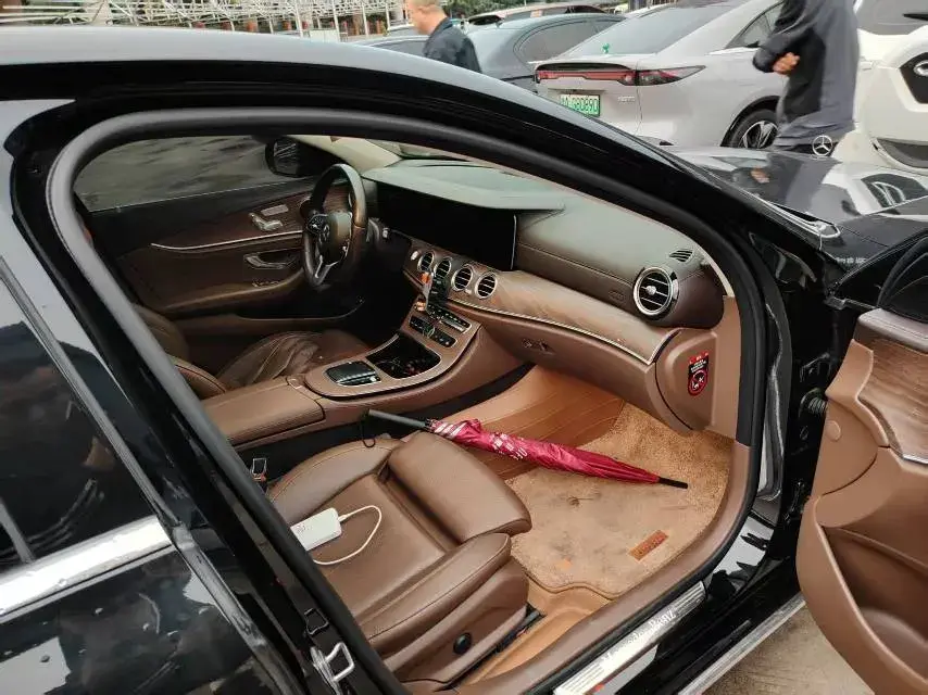 2020 MERCEDES-BENZ E thumbnail 3