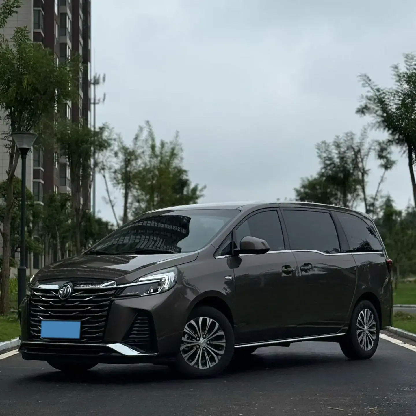 2023 BUICK GL8 view 1