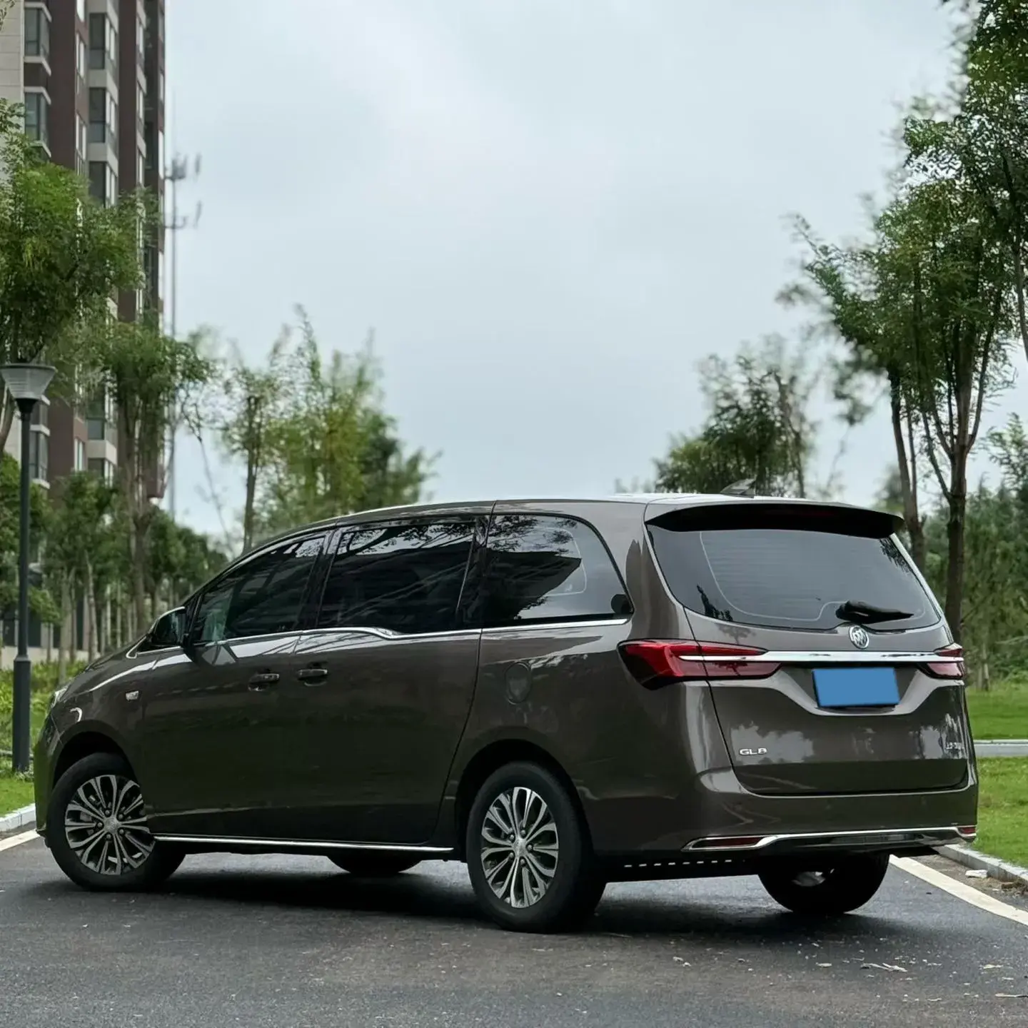 2023 BUICK GL8 thumbnail 4