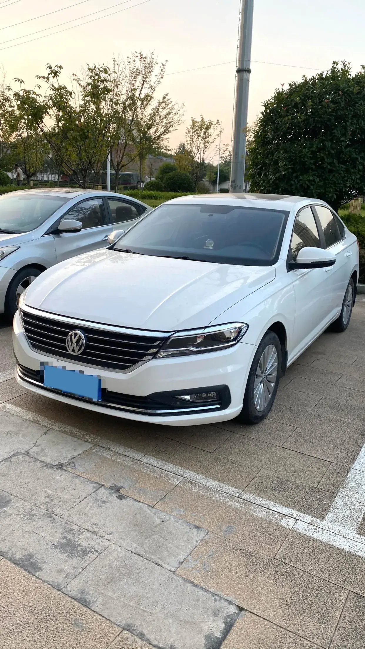 2018 VOLKSWAGEN LAVIDA view 1