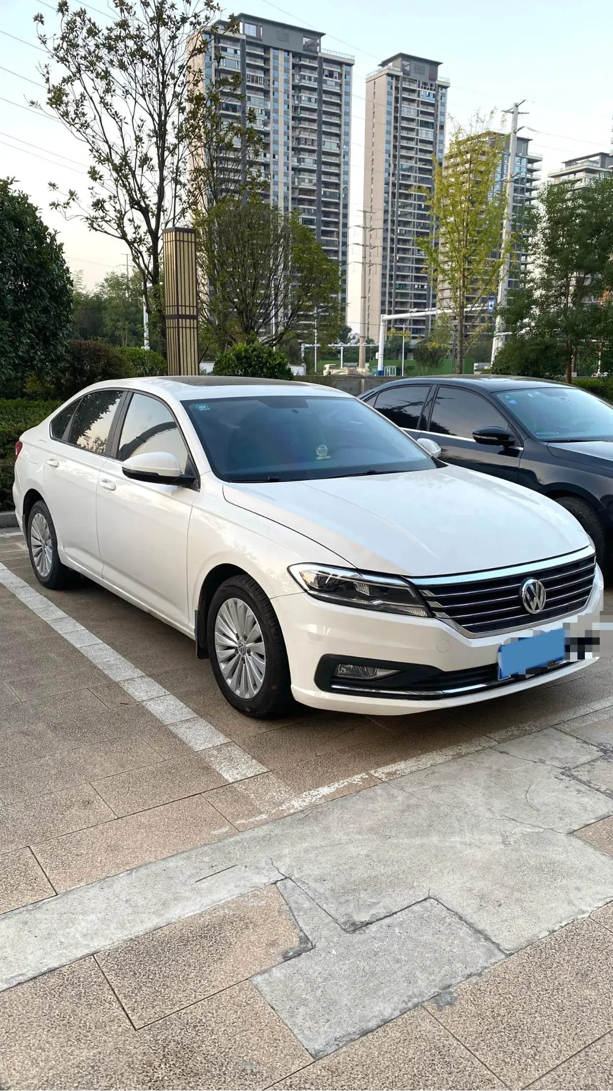 2018 VOLKSWAGEN LAVIDA thumbnail 3