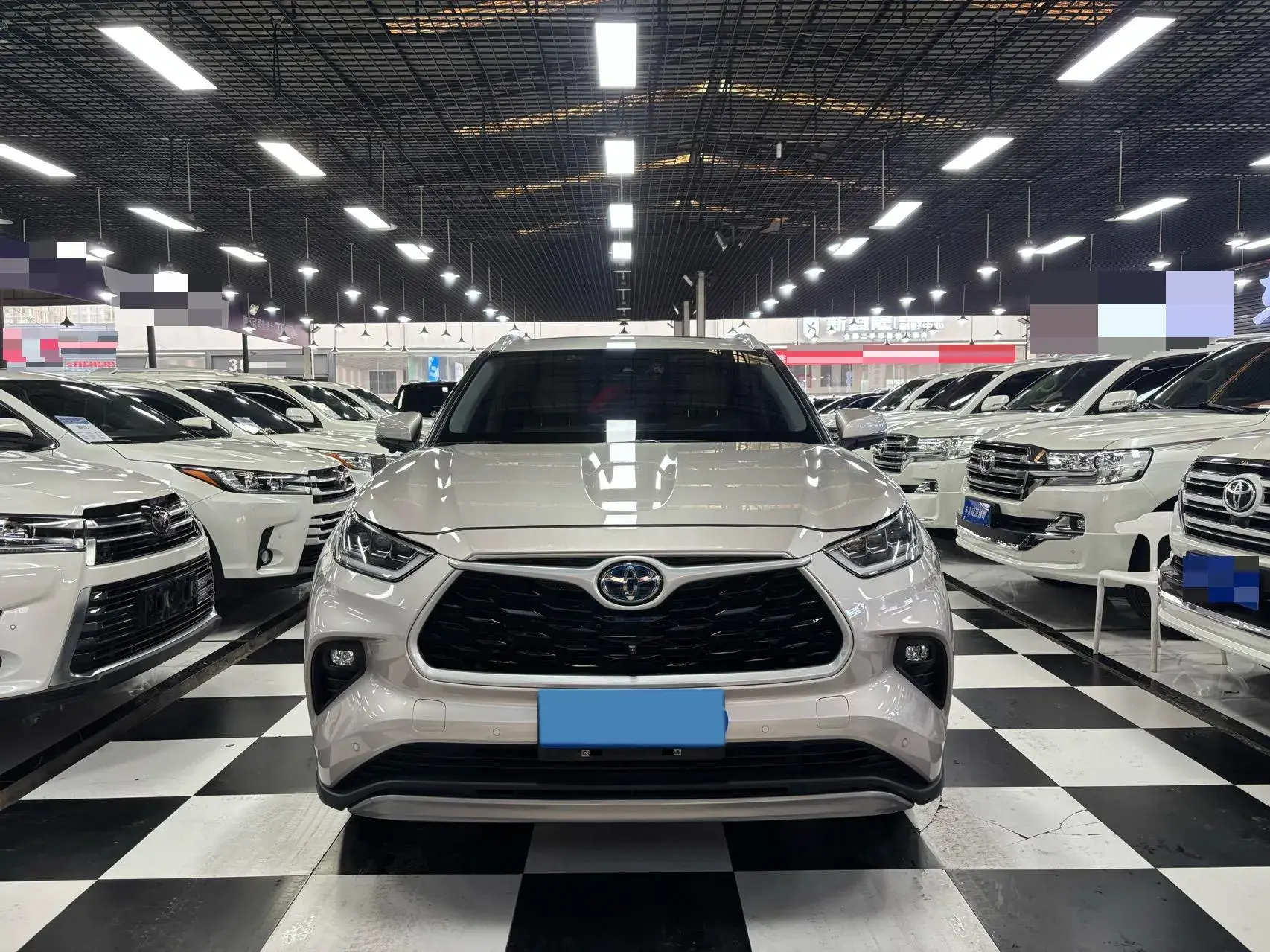 2022 TOYOTA HIGHLANDER thumbnail 2