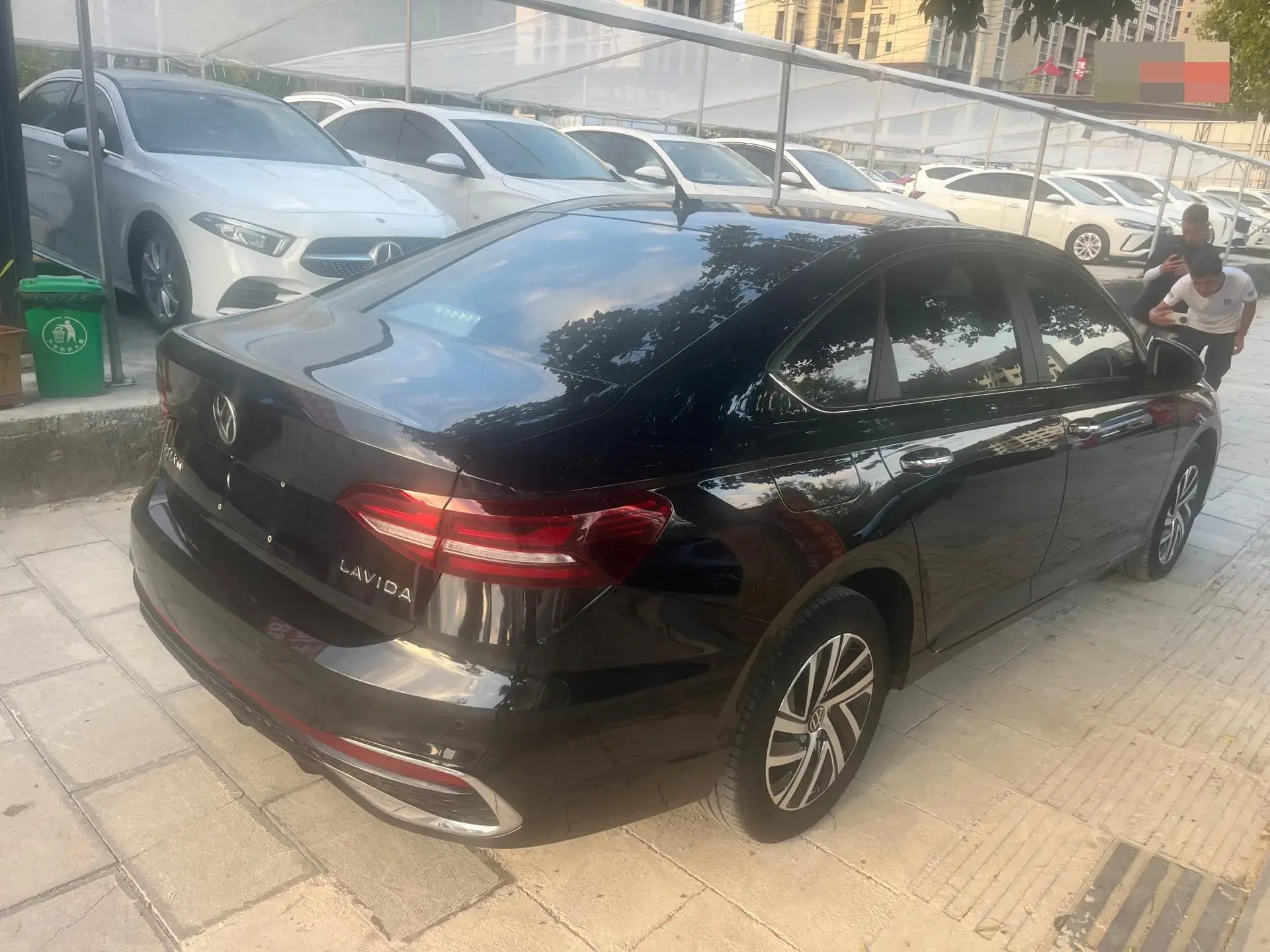 2024 VOLKSWAGEN LAVIDA thumbnail 3